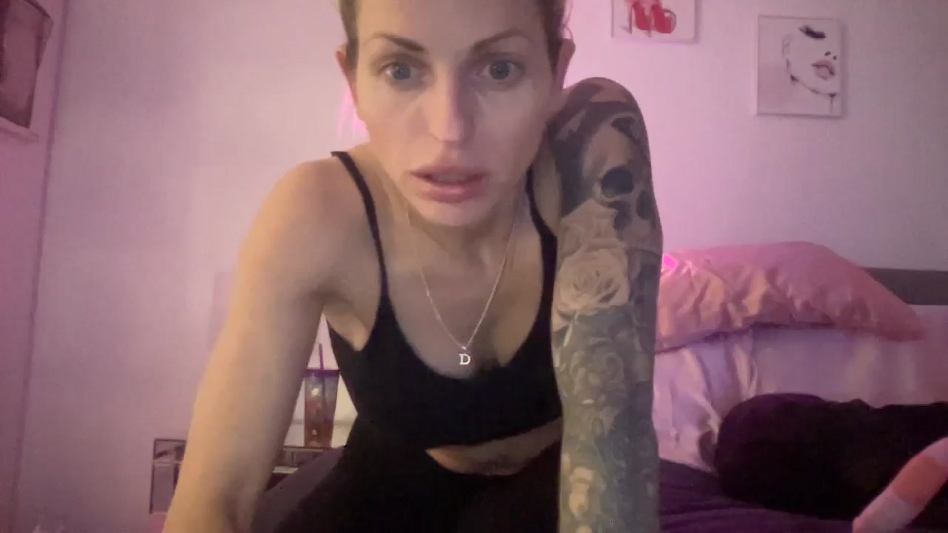 Gallery image thumbnail from Peachesacream's myfreecams stream on, 01/05/2025, 10:17 image 18 of 20