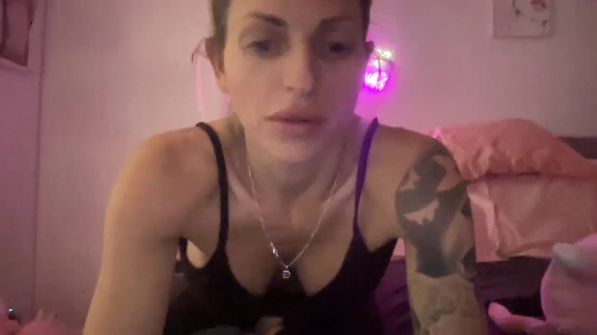 Gallery image thumbnail from Peachesacream's myfreecams stream on, 01/05/2025, 10:17 image 8 of 20