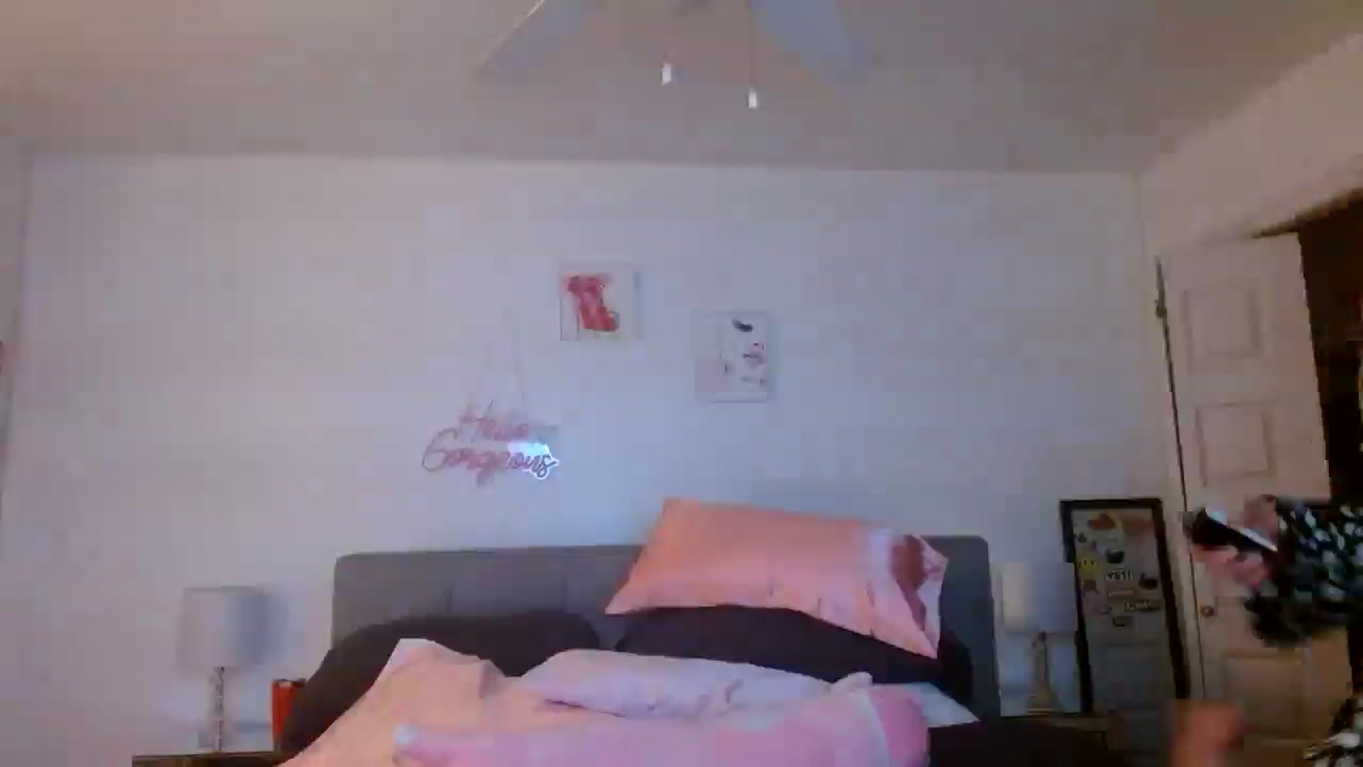 Gallery image thumbnail from Peachesacream's myfreecams stream on, 01/06/2025, 11:28 image 2 of 20