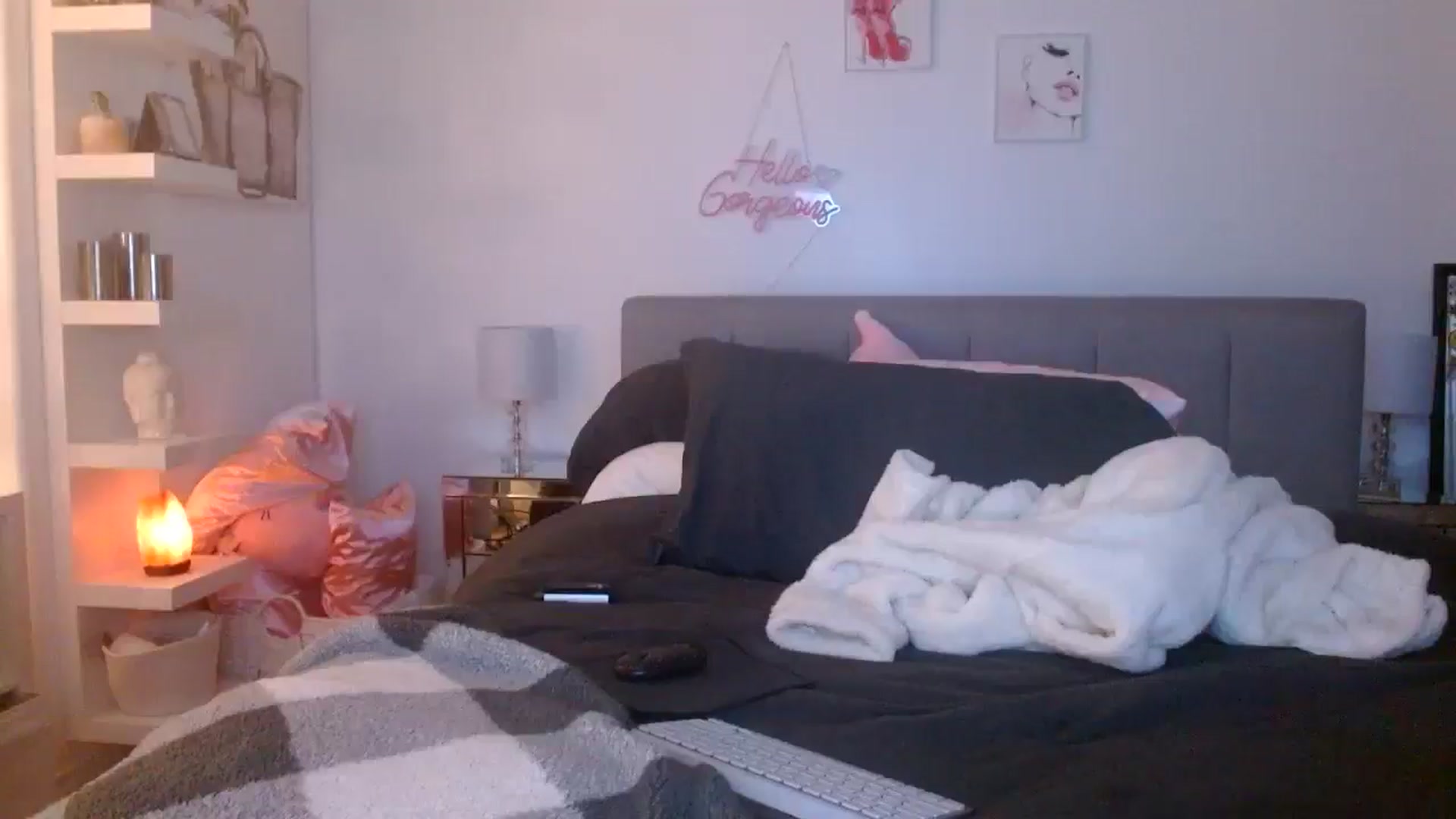 Gallery image thumbnail from Peachesacream's myfreecams stream on, 01/07/2025, 08:47 image 16 of 20