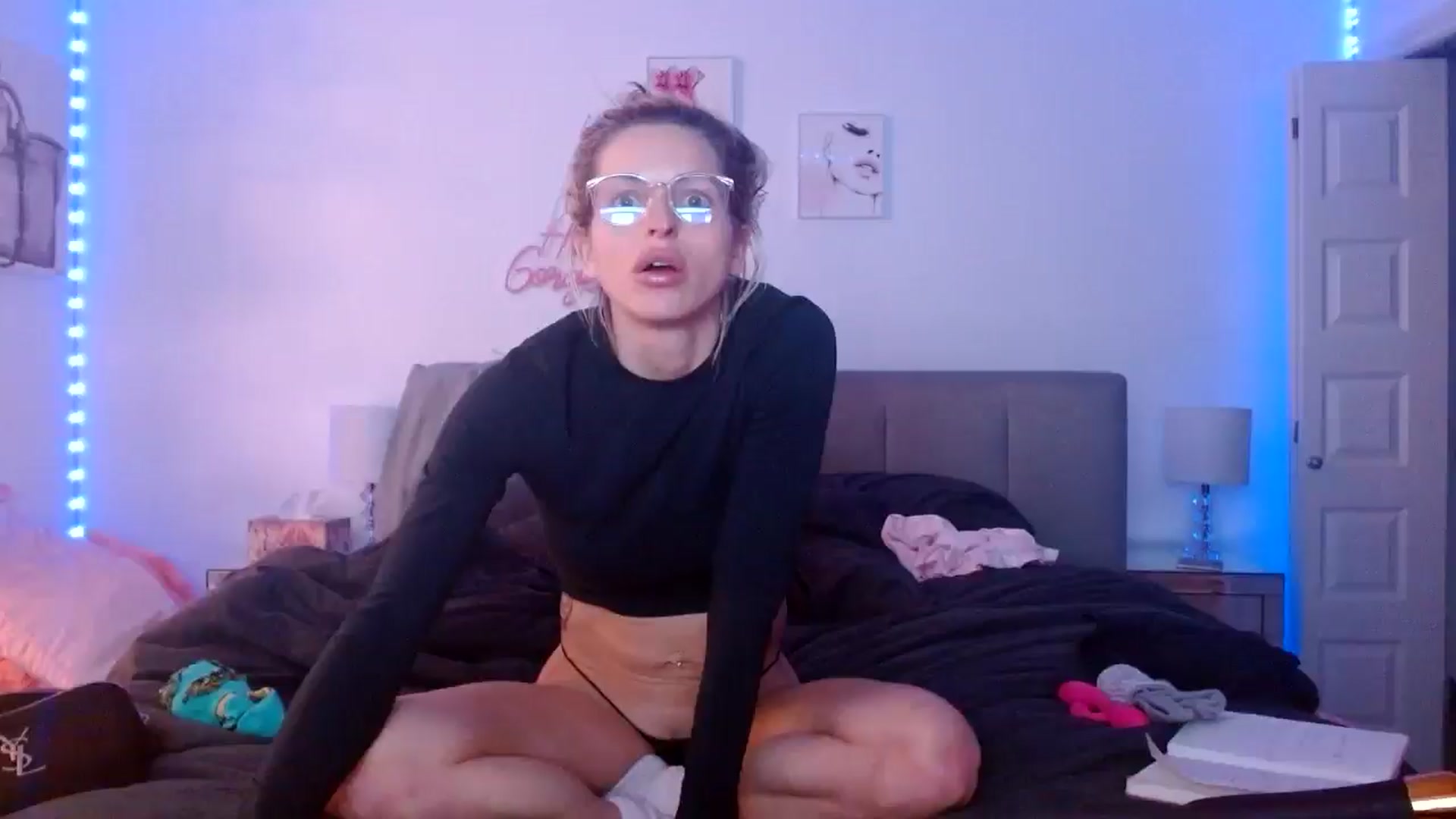 Gallery image thumbnail from Peachesacream's myfreecams stream on, 01/15/2025, 11:25 image 13 of 20