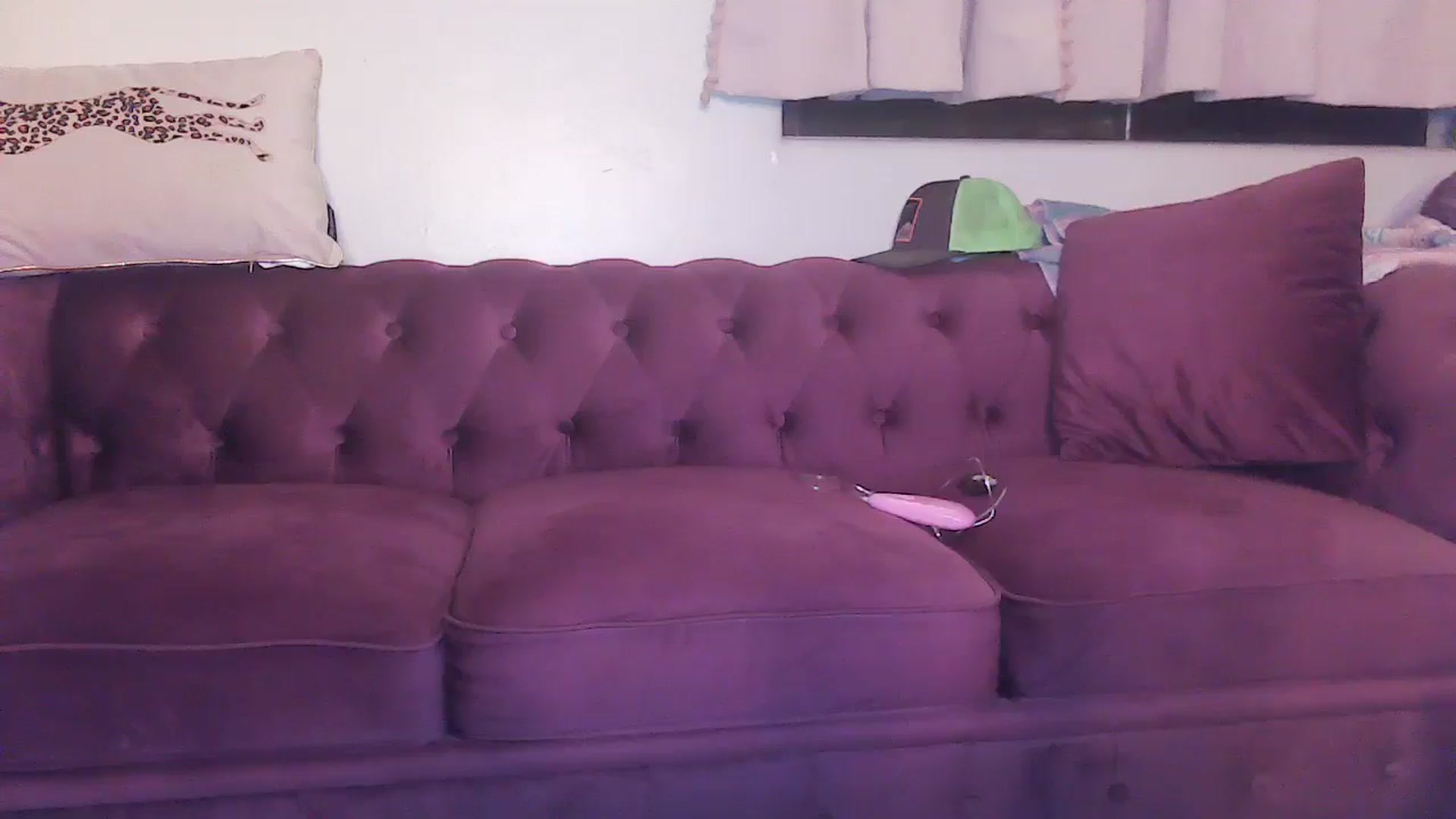 Gallery image thumbnail from PeacheznCream's myfreecams stream on, 08/12/2024, 08:11 image 9 of 20