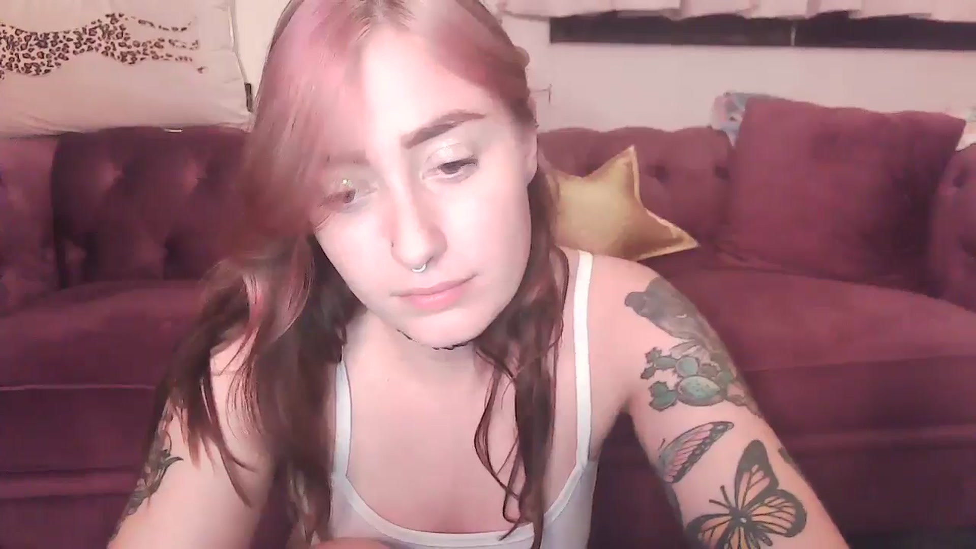 Gallery image thumbnail from PeacheznCream's myfreecams stream on, 08/13/2024, 07:22 image 10 of 20