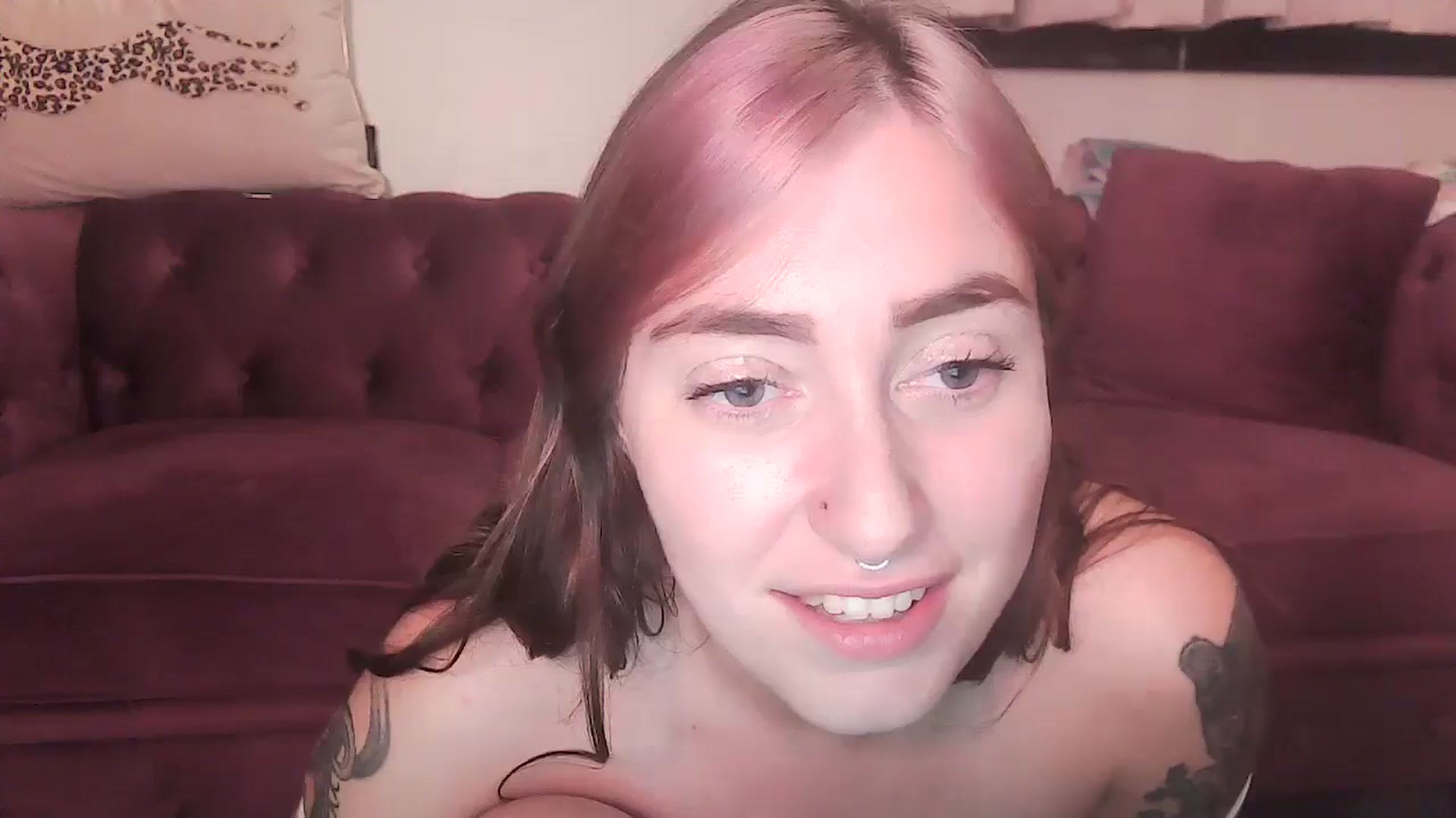 Gallery image thumbnail from PeacheznCream's myfreecams stream on, 08/13/2024, 07:22 image 4 of 20