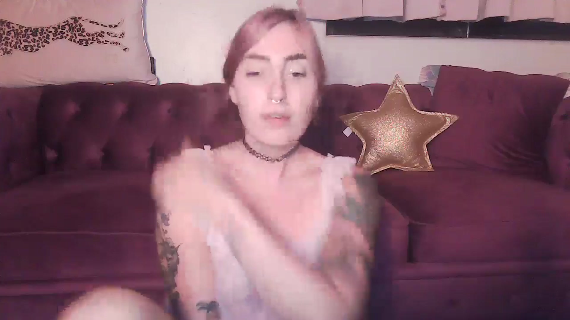 Gallery image thumbnail from PeacheznCream's myfreecams stream on, 08/13/2024, 10:27 image 6 of 20