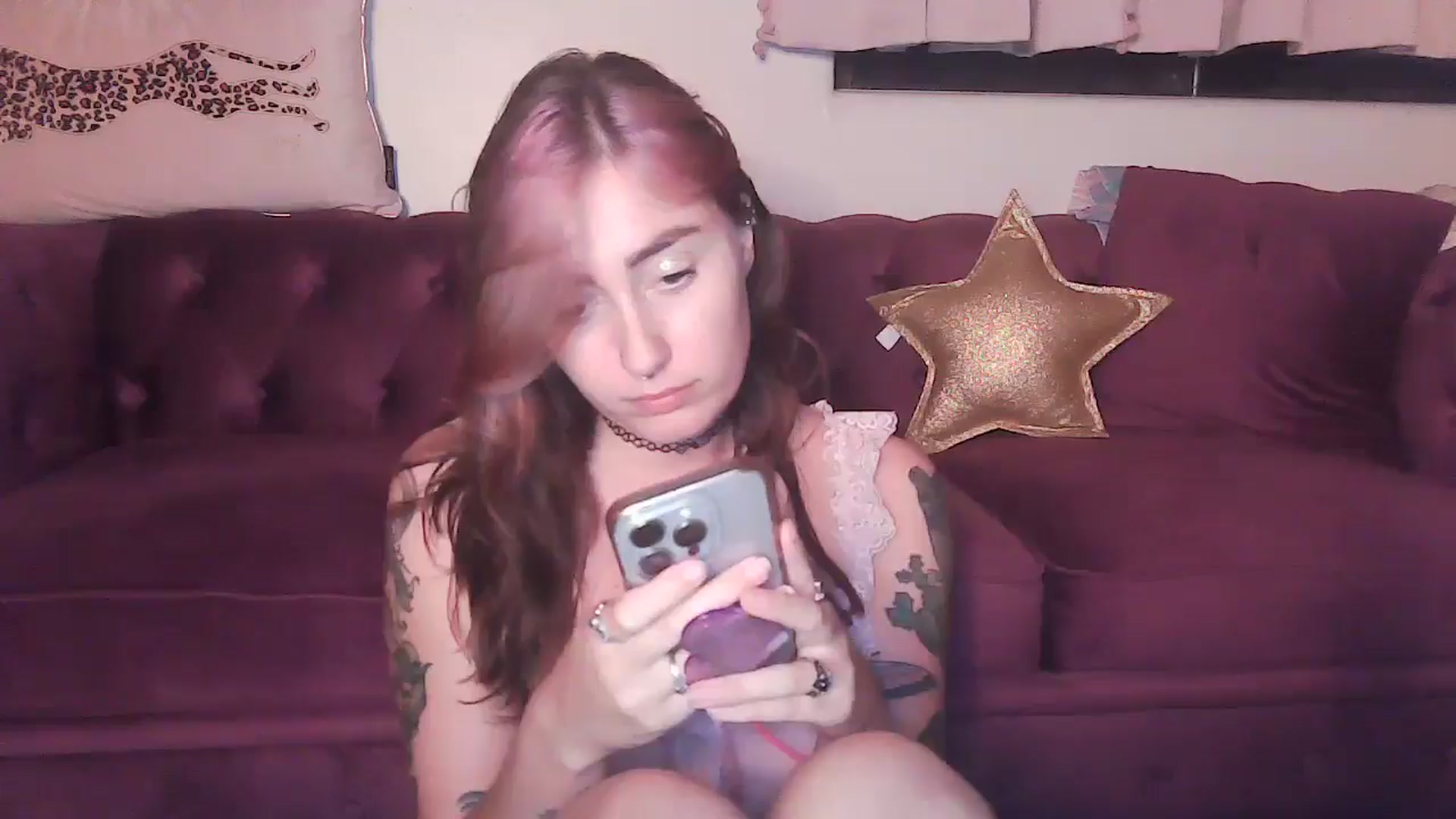 Gallery image thumbnail from PeacheznCream's myfreecams stream on, 08/13/2024, 10:27 image 15 of 20