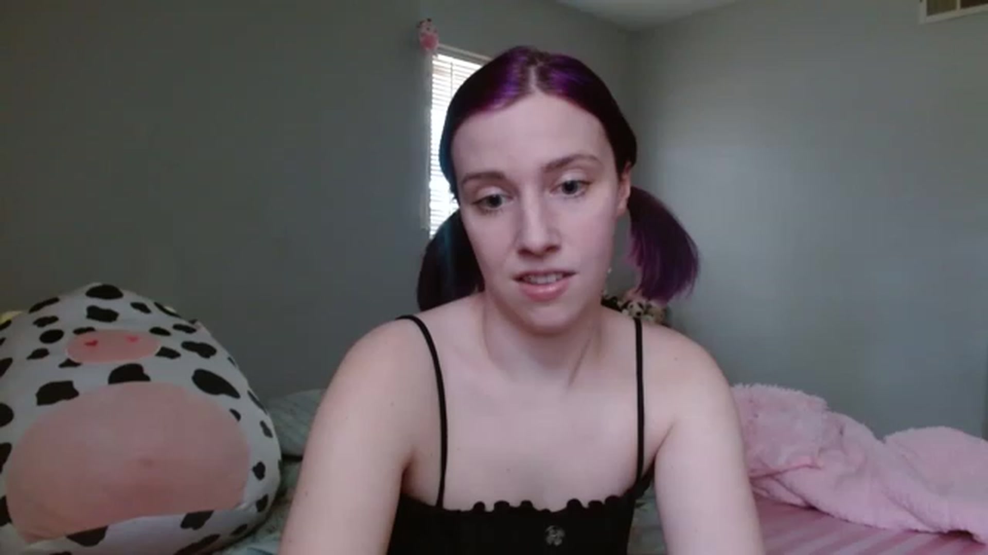 Gallery image thumbnail from PeachxPoptart's myfreecams stream on, 04/02/2023, 18:53 image 20 of 20