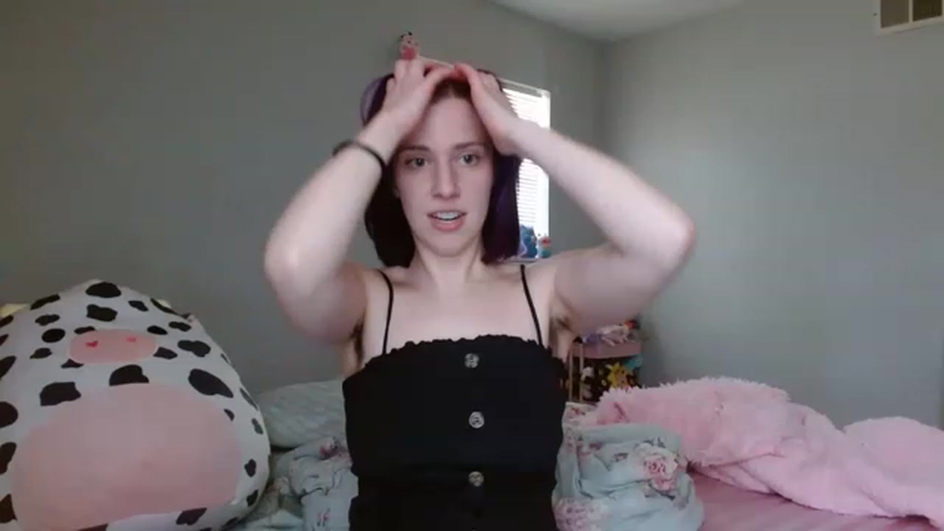 Gallery image thumbnail from PeachxPoptart's myfreecams stream on, 04/02/2023, 18:53 image 4 of 20