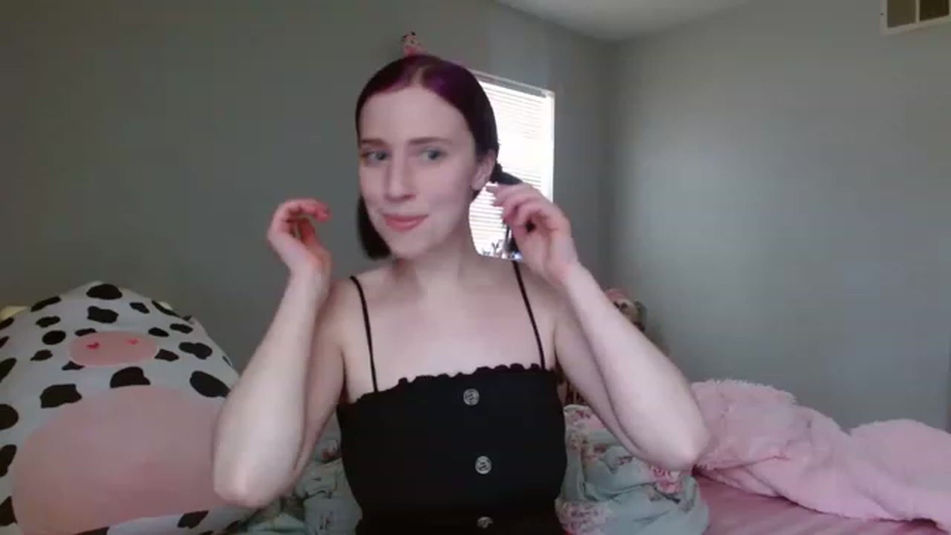 Gallery image thumbnail from PeachxPoptart's myfreecams stream on, 04/02/2023, 18:53 image 6 of 20