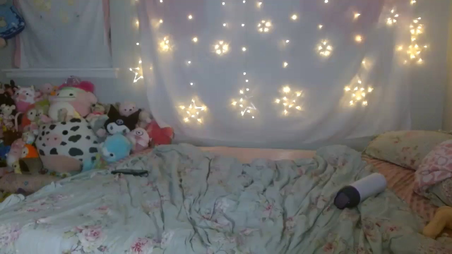 Gallery image thumbnail from PeachxPoptart's myfreecams stream on, 03/10/2026, 02:22 image 10 of 20