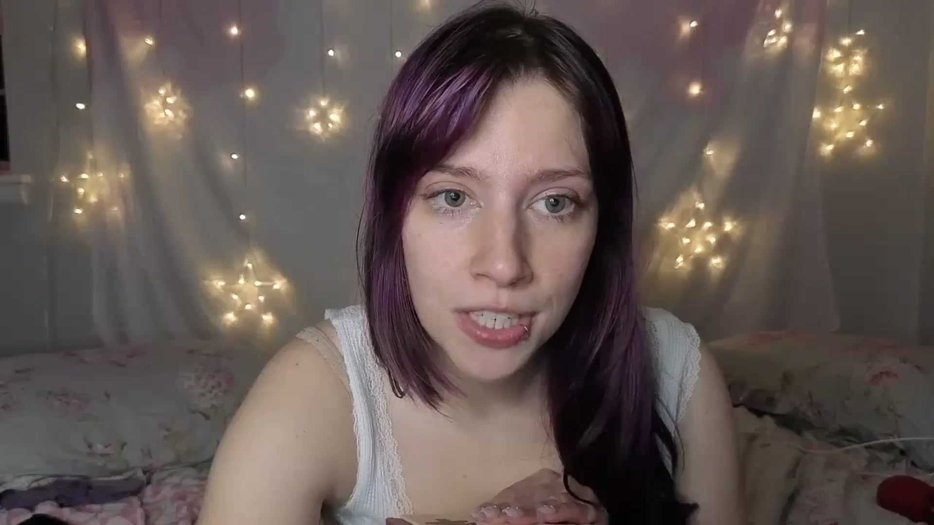 Gallery image thumbnail from PeachxPoptart's myfreecams stream on, 05/08/2026, 05:31 image 9 of 20