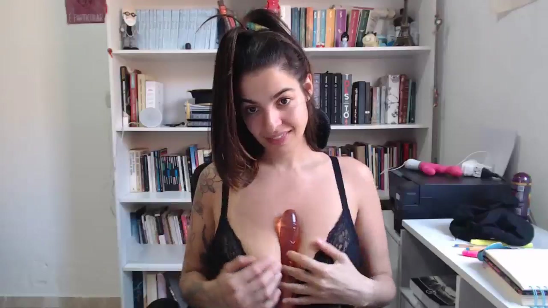 Gallery image thumbnail from Peachy1380's myfreecams stream on, 04/10/2025, 17:10 image 20 of 20