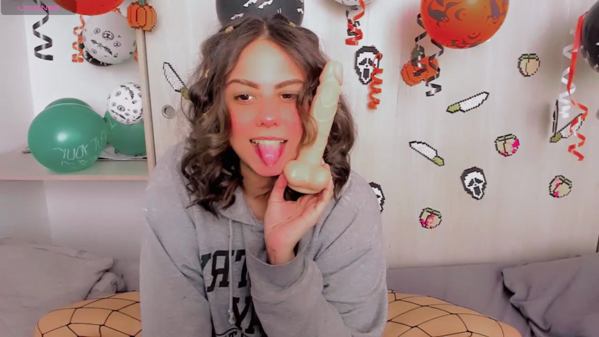 Gallery image thumbnail from PeachyBlade's myfreecams stream on, 10/07/2025, 15:22 image 7 of 20