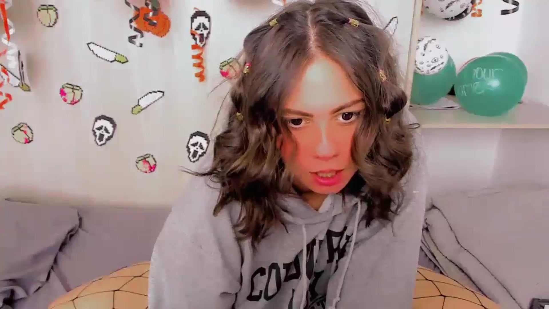 Gallery image thumbnail from PeachyBlade's myfreecams stream on, 10/07/2025, 16:33 image 8 of 20