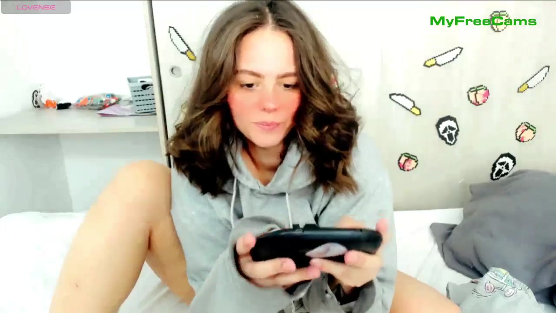 Gallery image thumbnail from PeachyBlade's myfreecams stream on, 11/11/2025, 14:02 image 19 of 20