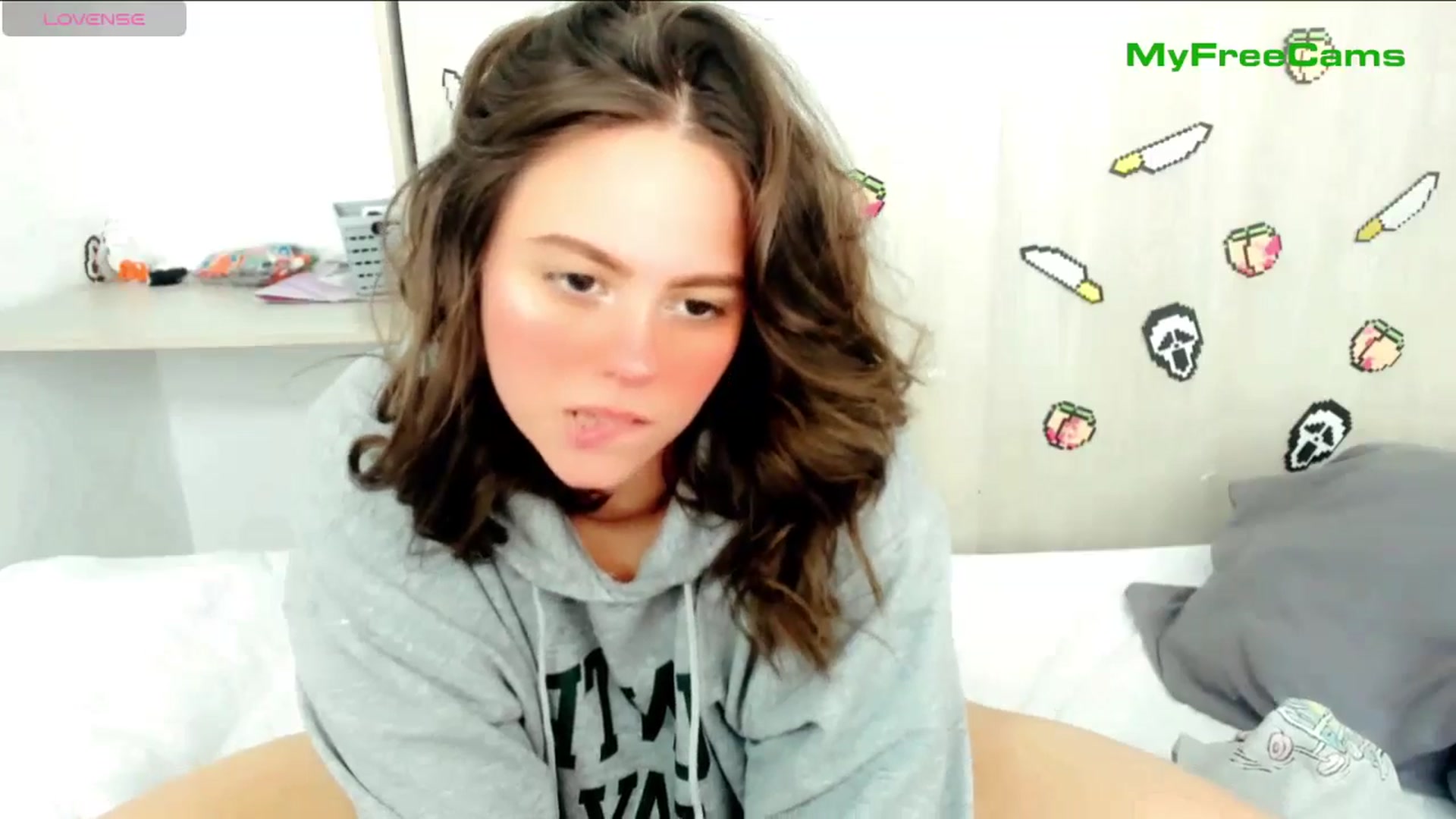 Gallery image thumbnail from PeachyBlade's myfreecams stream on, 11/11/2025, 14:02 image 10 of 20