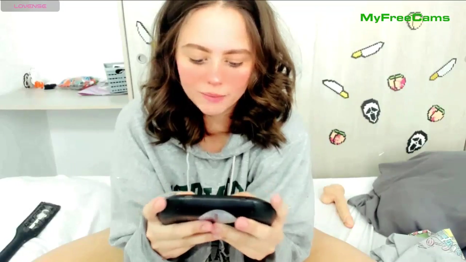 Gallery image thumbnail from PeachyBlade's myfreecams stream on, 11/11/2025, 15:16 image 12 of 20