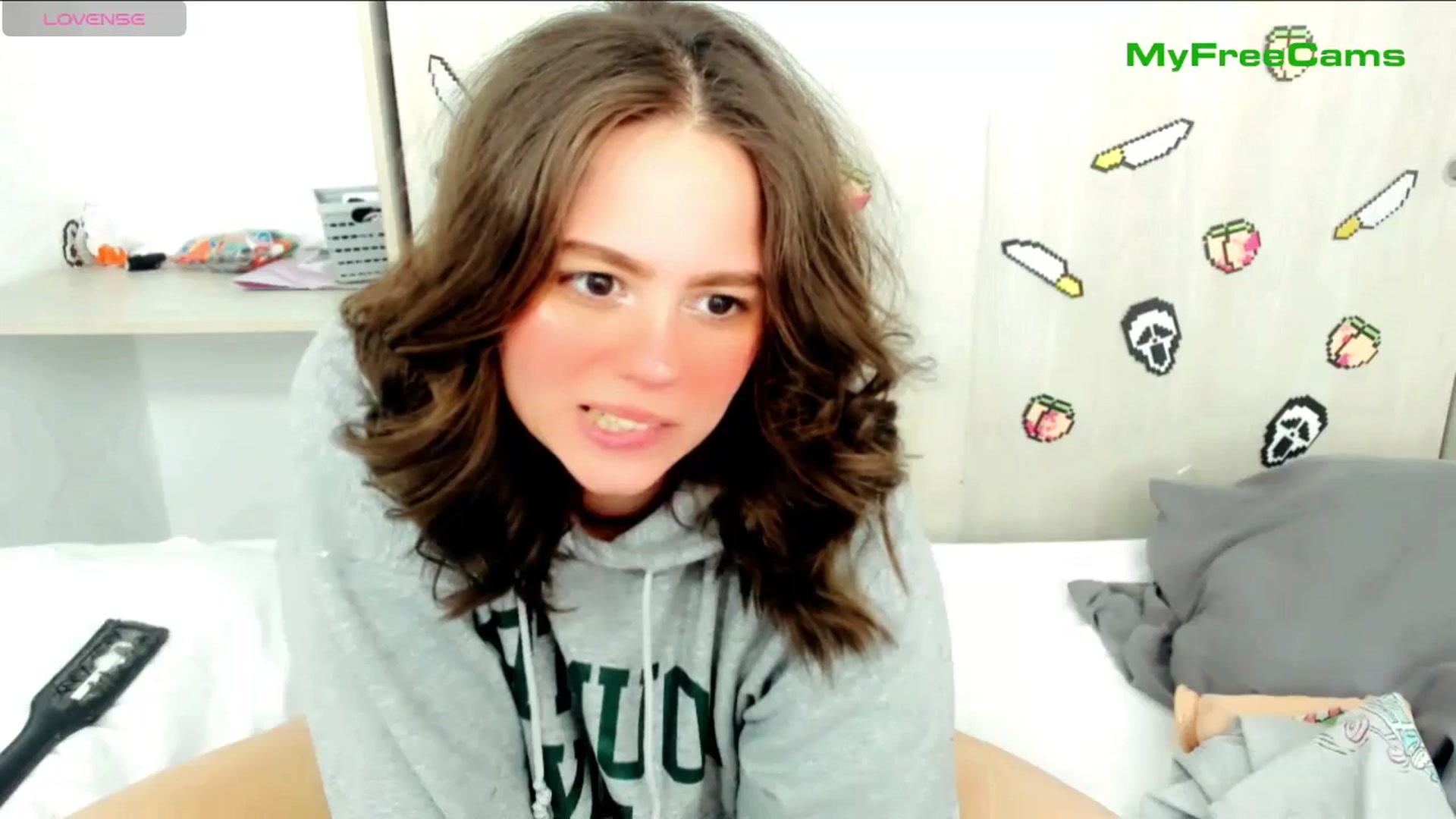 Gallery image thumbnail from PeachyBlade's myfreecams stream on, 11/11/2025, 15:16 image 6 of 20