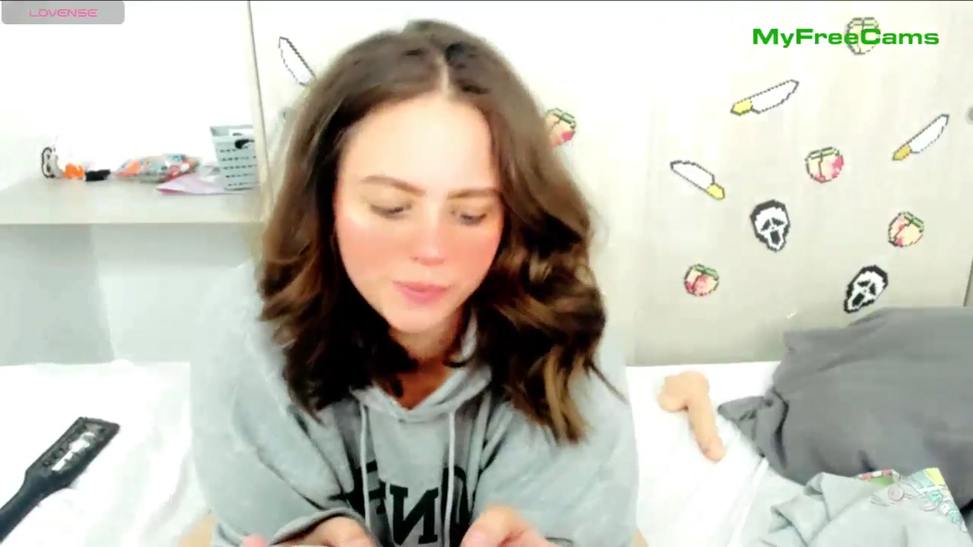 Gallery image thumbnail from PeachyBlade's myfreecams stream on, 11/11/2025, 15:16 image 10 of 20