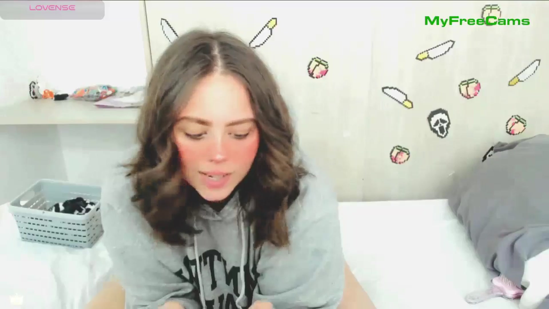 Gallery image thumbnail from PeachyBlade's myfreecams stream on, 11/11/2025, 21:13 image 6 of 20