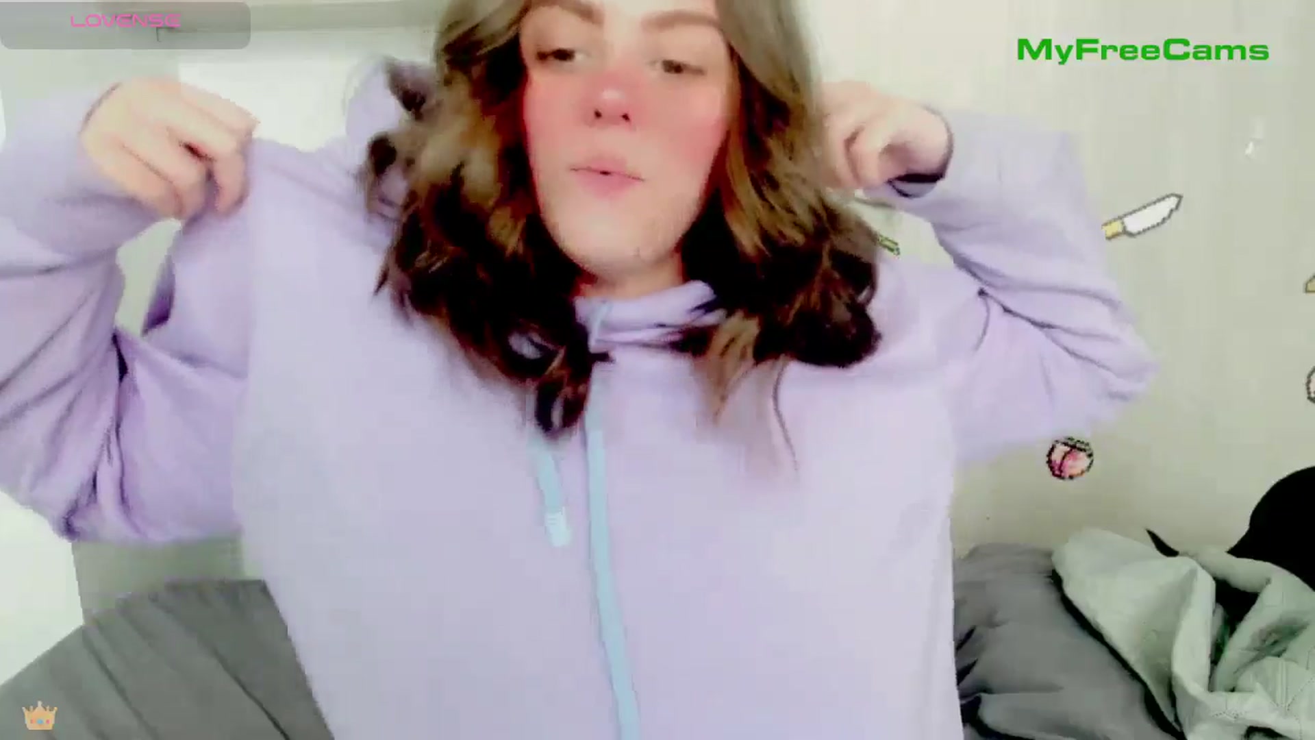Gallery image thumbnail from PeachyBlade's myfreecams stream on, 11/30/2025, 20:41 image 18 of 20