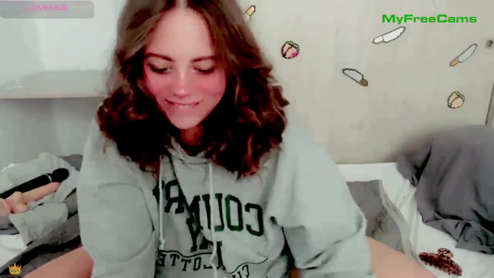 Gallery image thumbnail from PeachyBlade's myfreecams stream on, 12/10/2025, 20:59 image 19 of 20