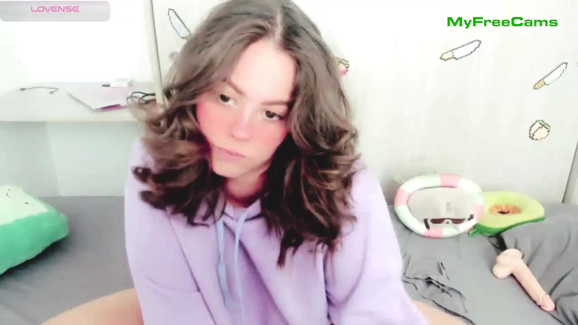 Gallery image thumbnail from PeachyBlade's myfreecams stream on, 12/28/2025, 16:06 image 9 of 20