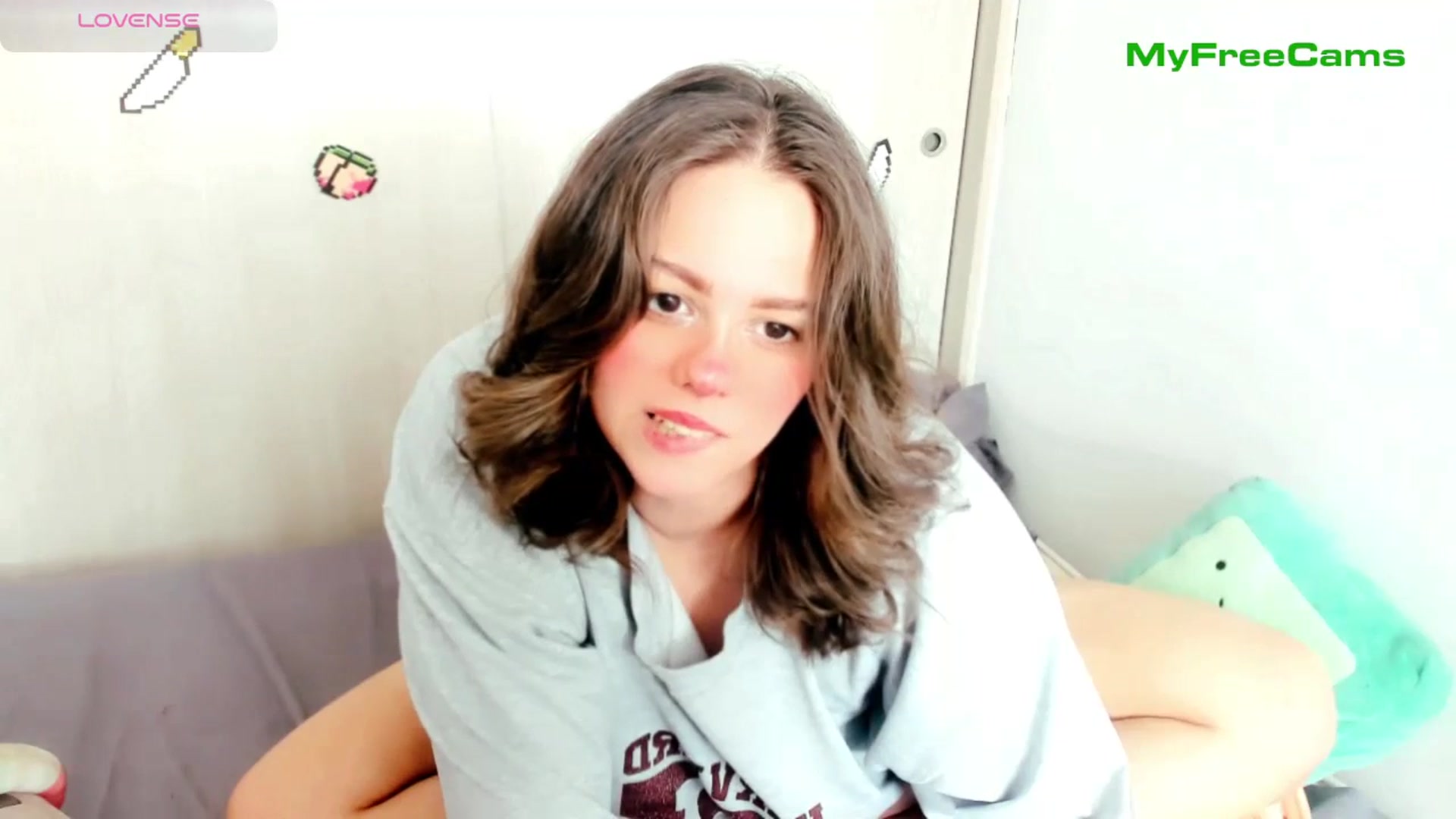 Gallery image thumbnail from PeachyBlade's myfreecams stream on, 01/25/2026, 17:32 image 8 of 20