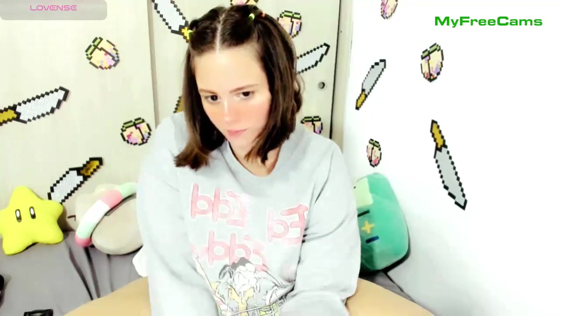 Gallery image thumbnail from PeachyBlade's myfreecams stream on, 04/06/2026, 03:50 image 16 of 20