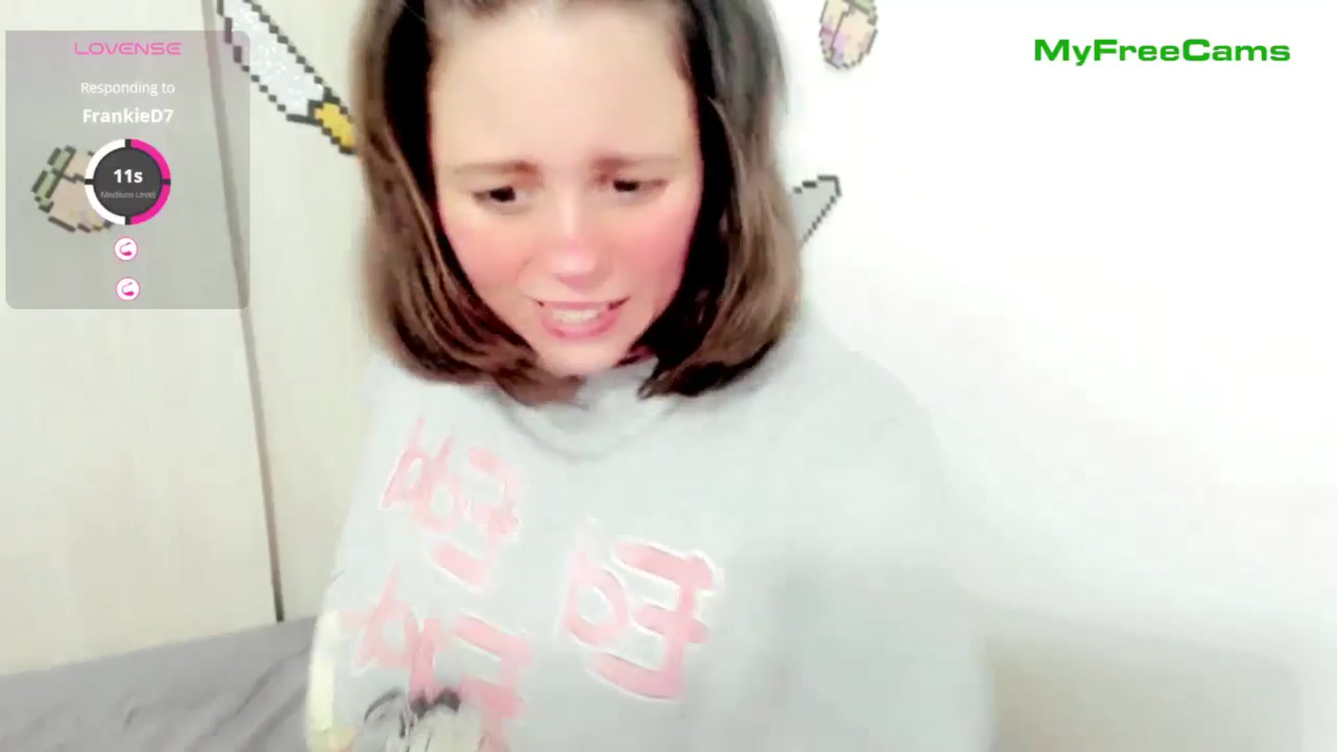 Gallery image thumbnail from PeachyBlade's myfreecams stream on, 05/03/2026, 02:14 image 16 of 20