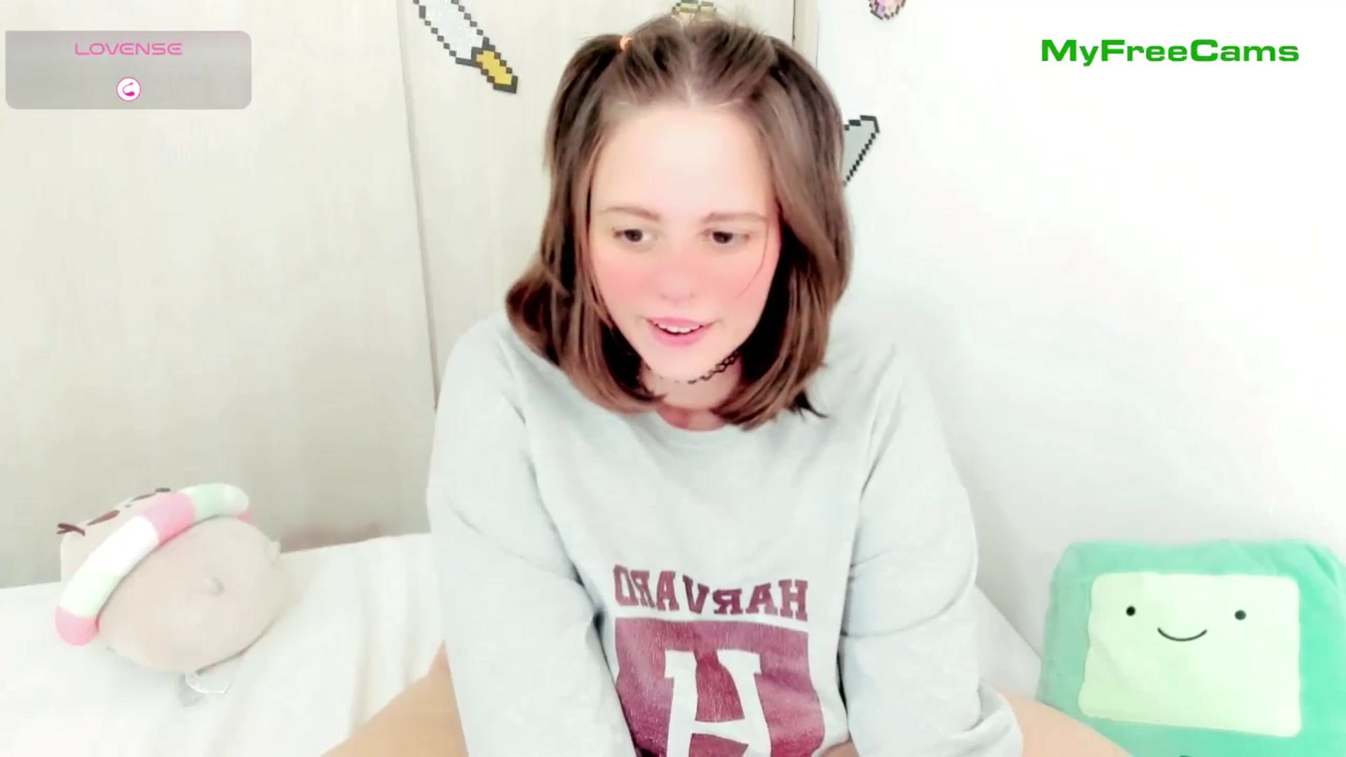 Gallery image thumbnail from PeachyBlade's myfreecams stream on, 05/10/2026, 21:54 image 2 of 20