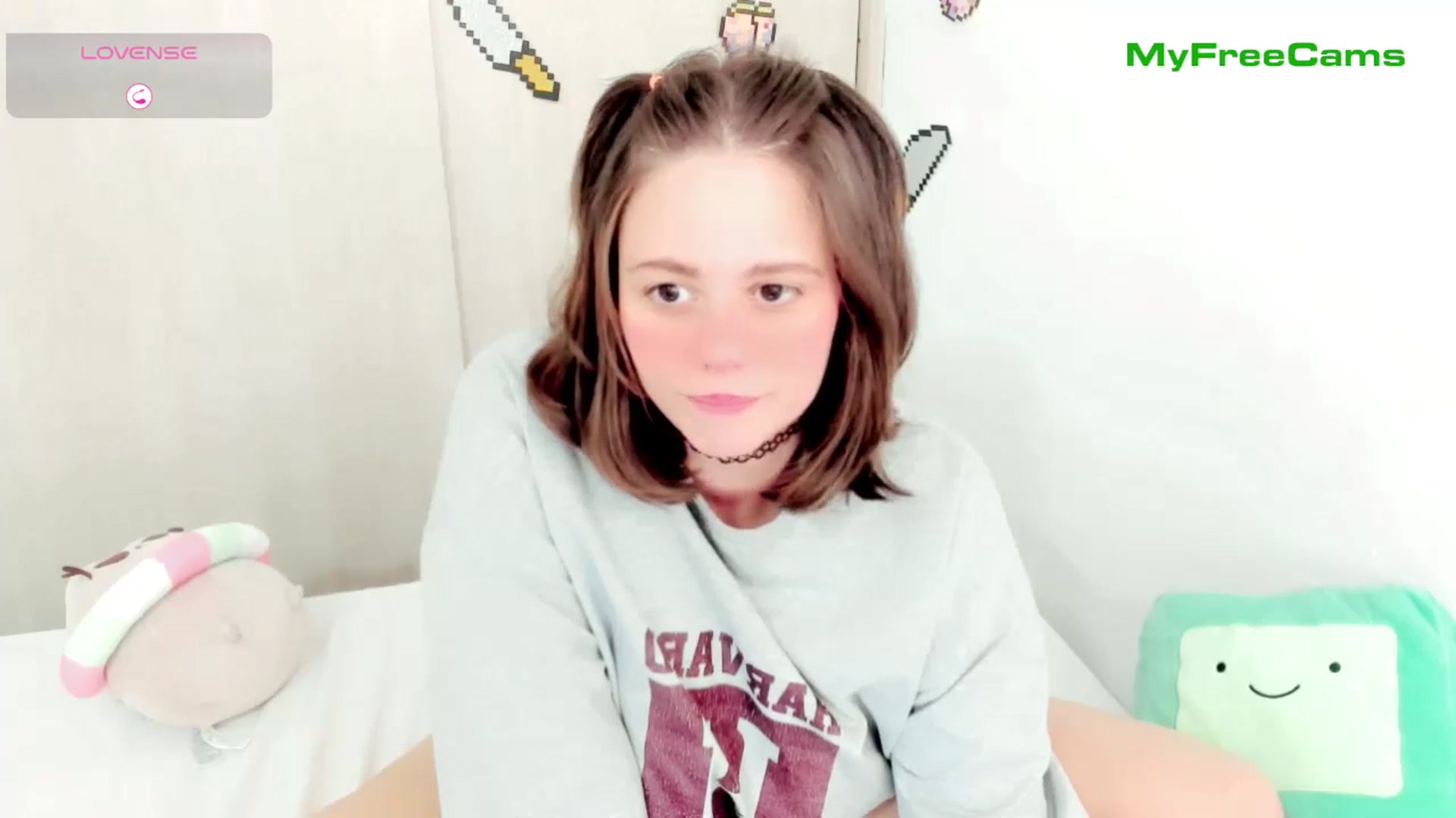 Gallery image thumbnail from PeachyBlade's myfreecams stream on, 05/10/2026, 21:54 image 6 of 20
