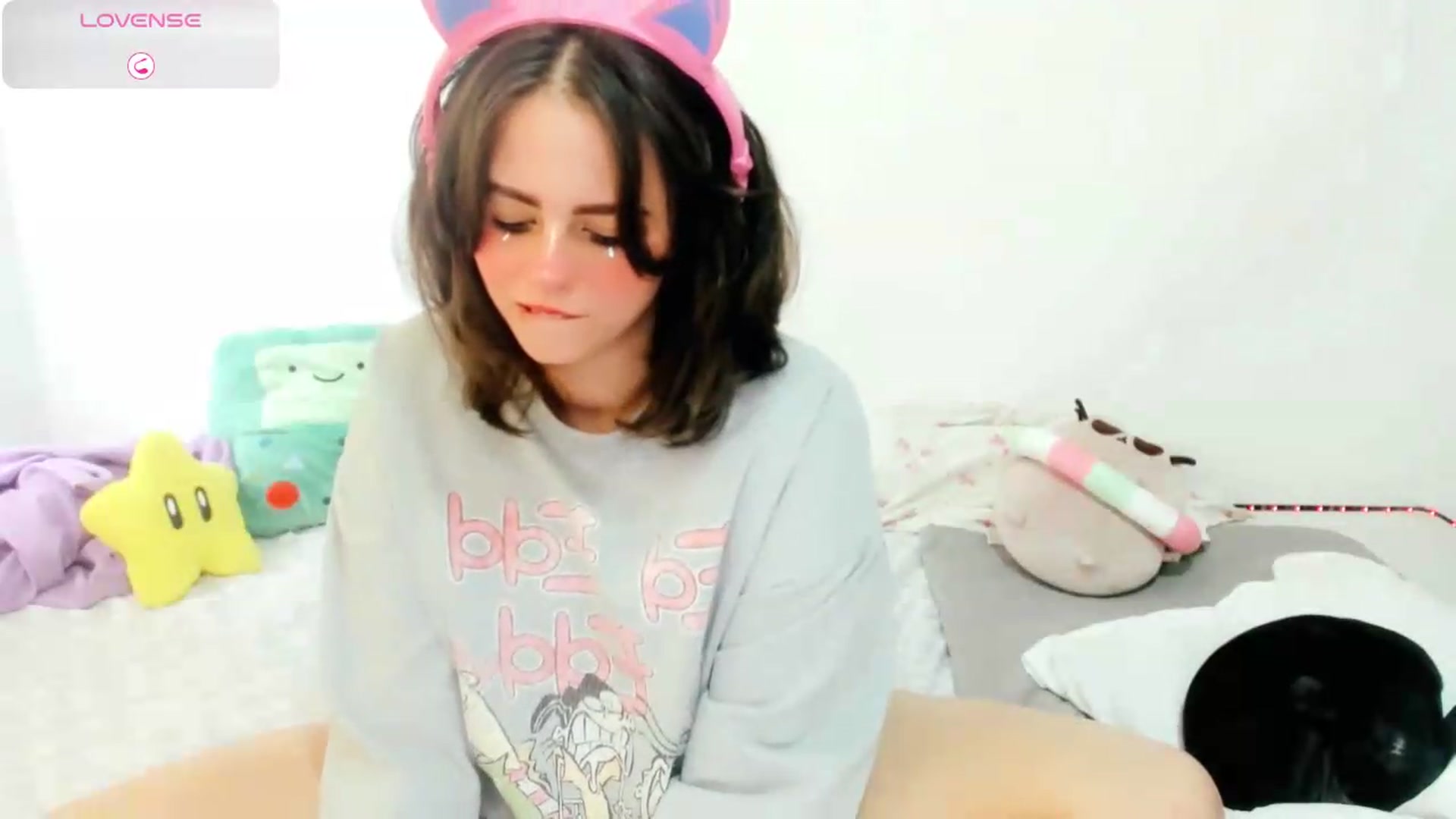 Gallery image thumbnail from PeachyBlade's myfreecams stream on, 07/17/2026, 15:54 image 5 of 20
