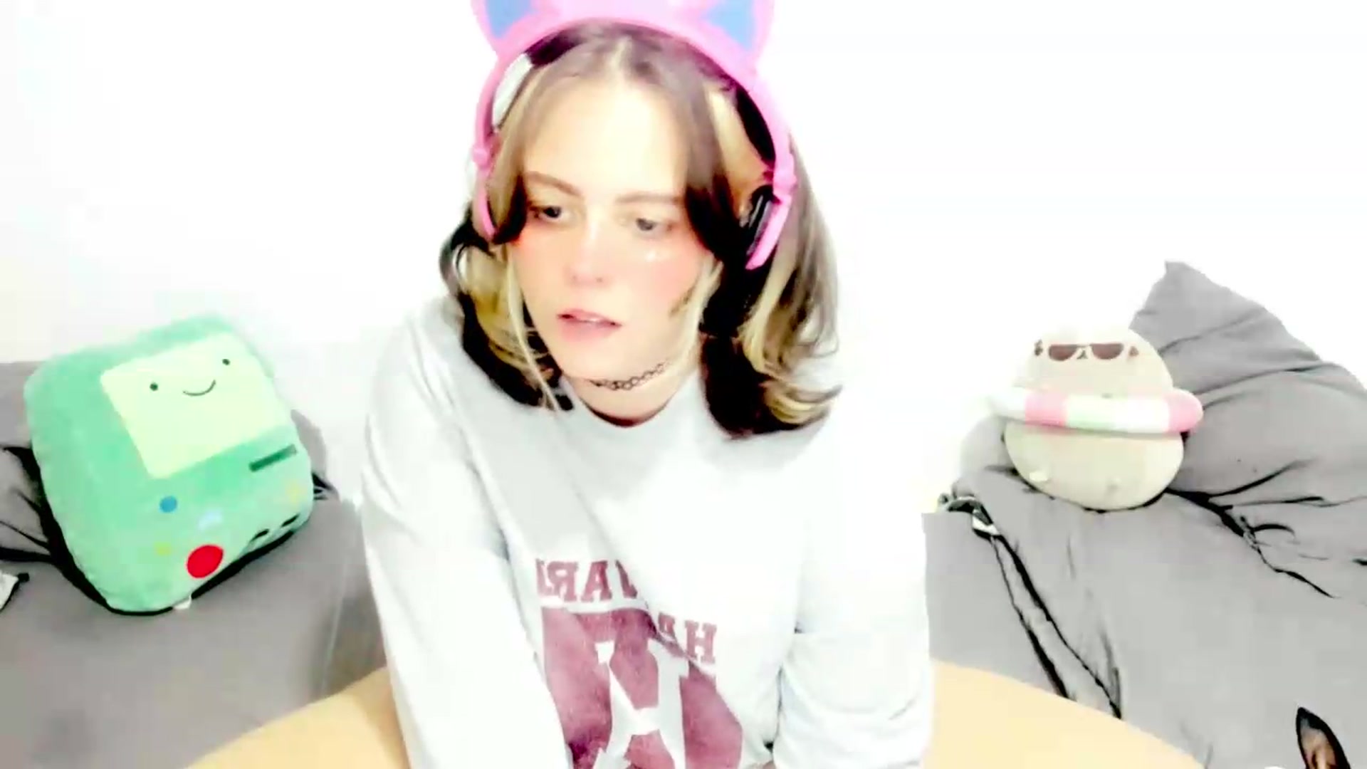 Gallery image thumbnail from PeachyBlade's myfreecams stream on, 08/09/2026, 24:24 image 3 of 20