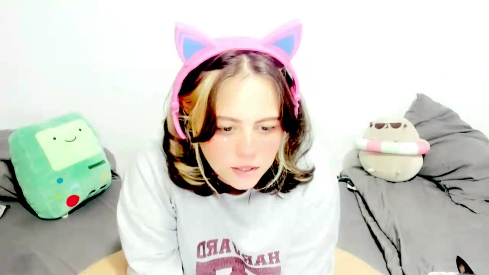 Gallery image thumbnail from PeachyBlade's myfreecams stream on, 08/09/2026, 24:24 image 16 of 20