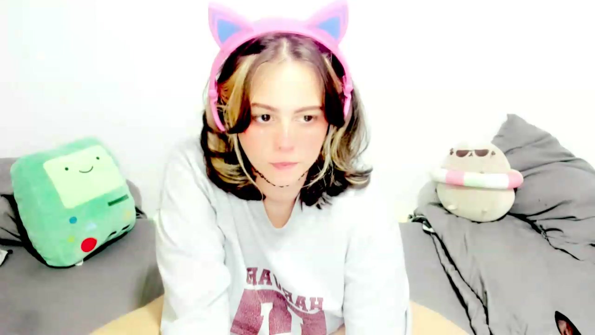 Gallery image thumbnail from PeachyBlade's myfreecams stream on, 08/09/2026, 24:24 image 13 of 20