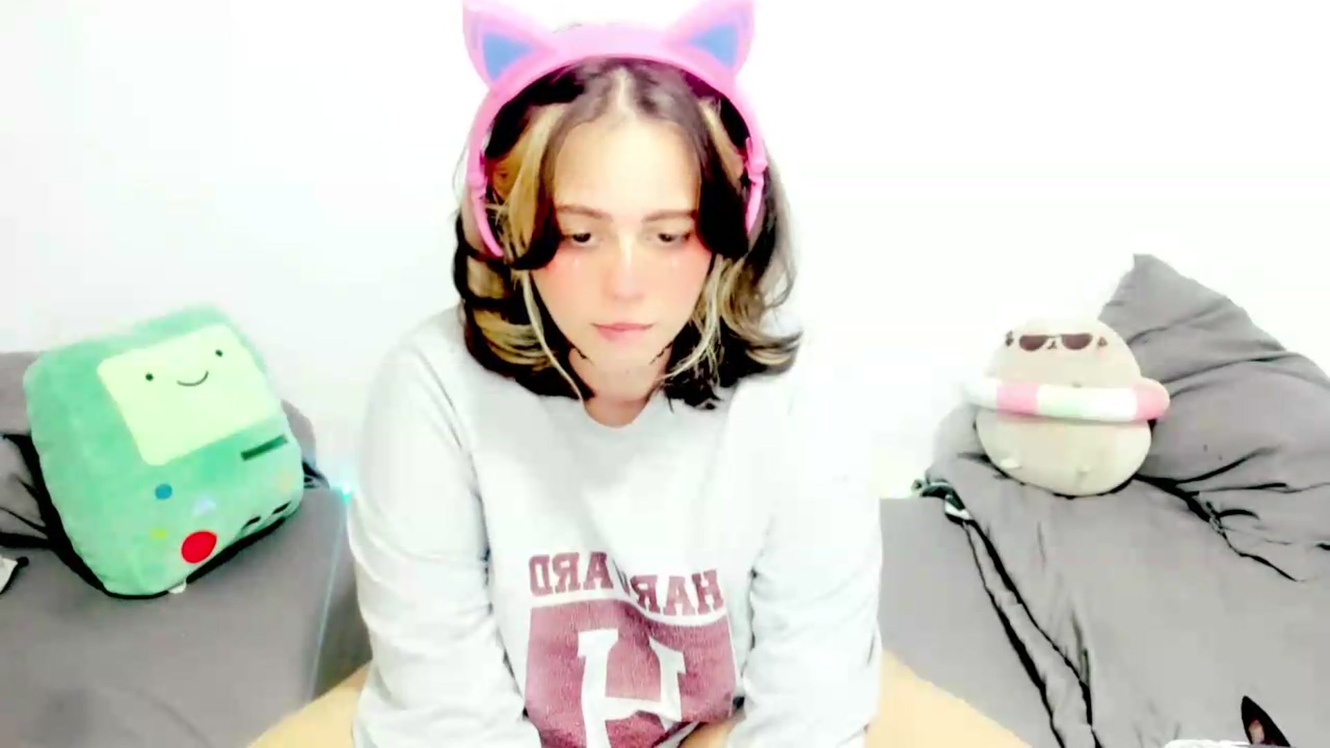 Gallery image thumbnail from PeachyBlade's myfreecams stream on, 08/09/2026, 24:24 image 17 of 20