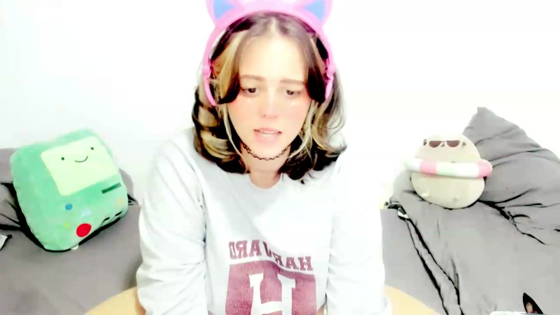 Gallery image thumbnail from PeachyBlade's myfreecams stream on, 08/09/2026, 24:24 image 15 of 20