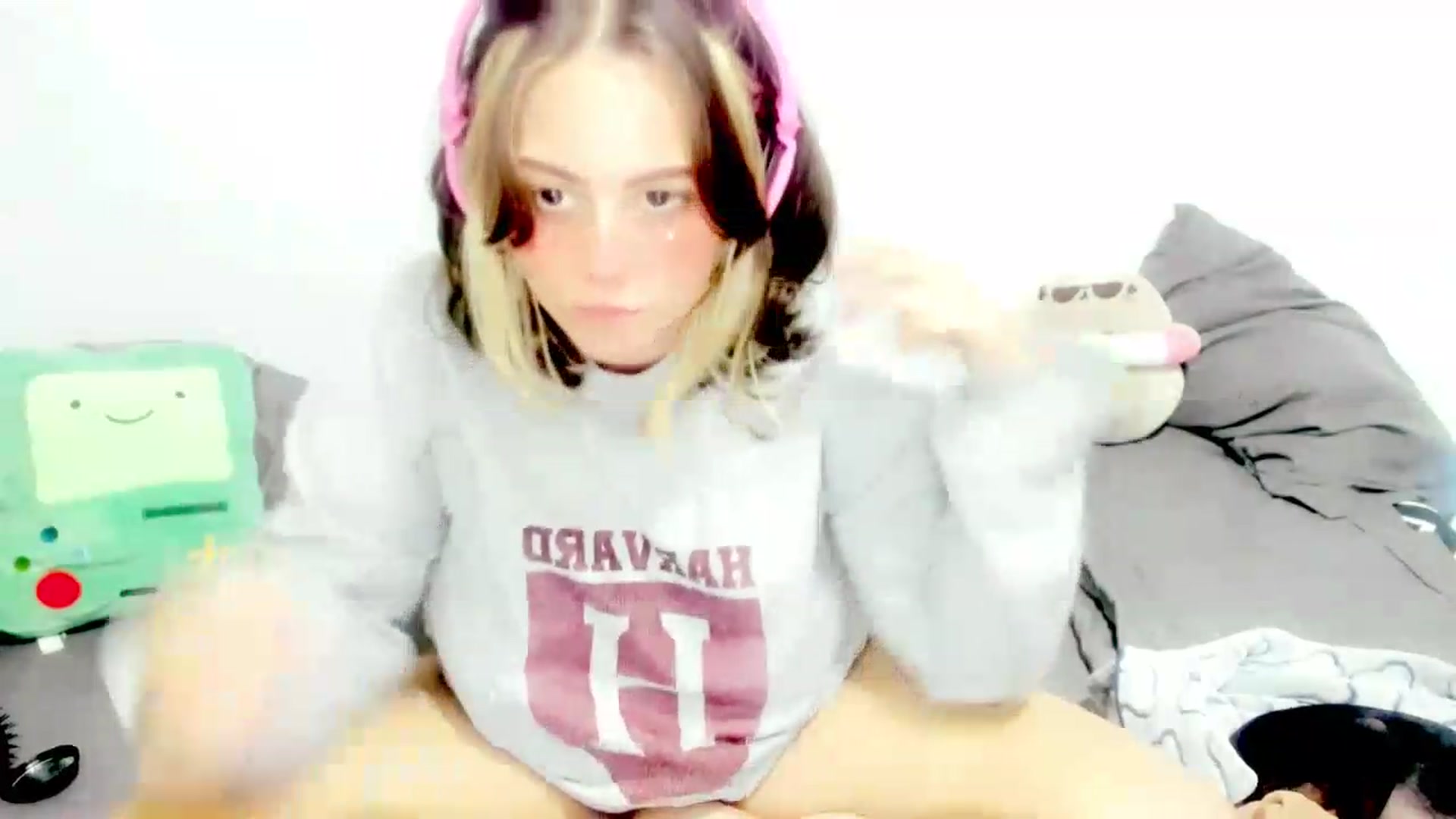 Gallery image thumbnail from PeachyBlade's myfreecams stream on, 08/09/2026, 01:25 image 4 of 20