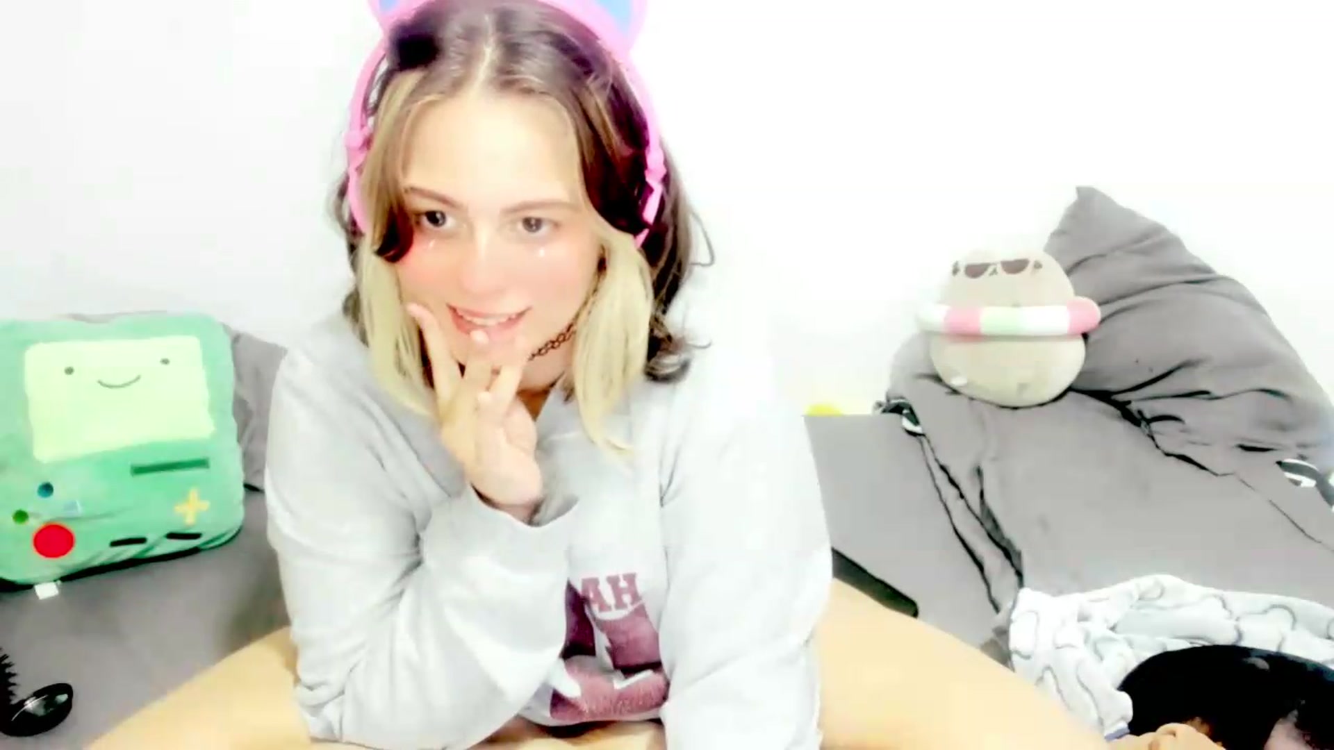 Gallery image thumbnail from PeachyBlade's myfreecams stream on, 08/09/2026, 01:25 image 10 of 20