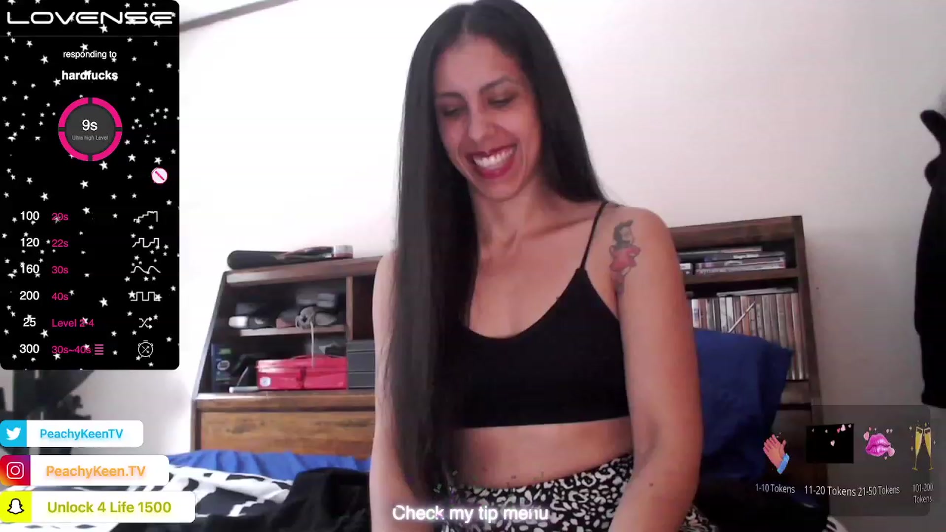 Gallery image thumbnail from PeachyKeenTV's myfreecams stream on, 11/26/2022, 15:36 image 4 of 20