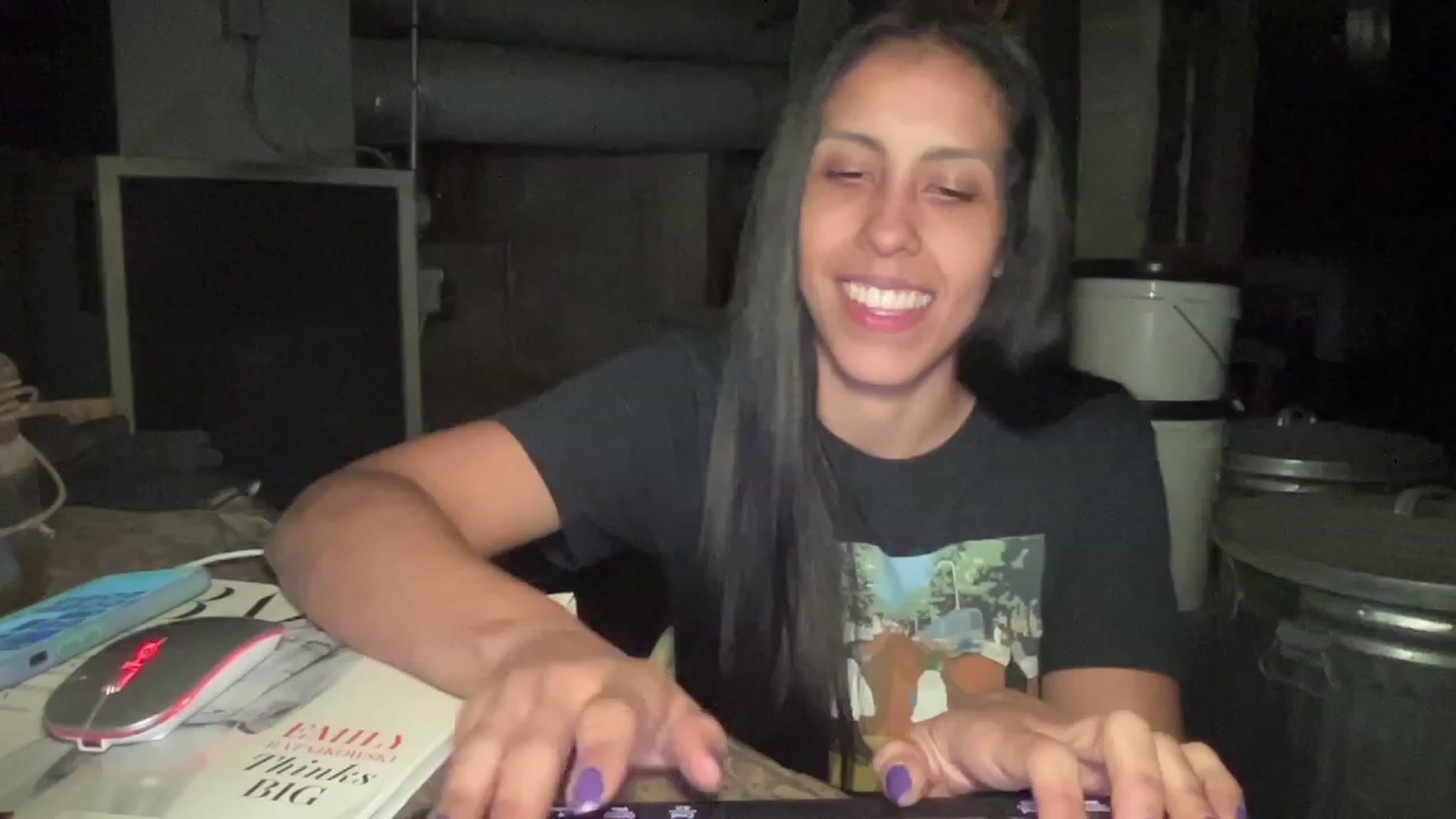 Gallery image thumbnail from PeachyKeenTV's myfreecams stream on, 11/29/2022, 24:52 image 19 of 20