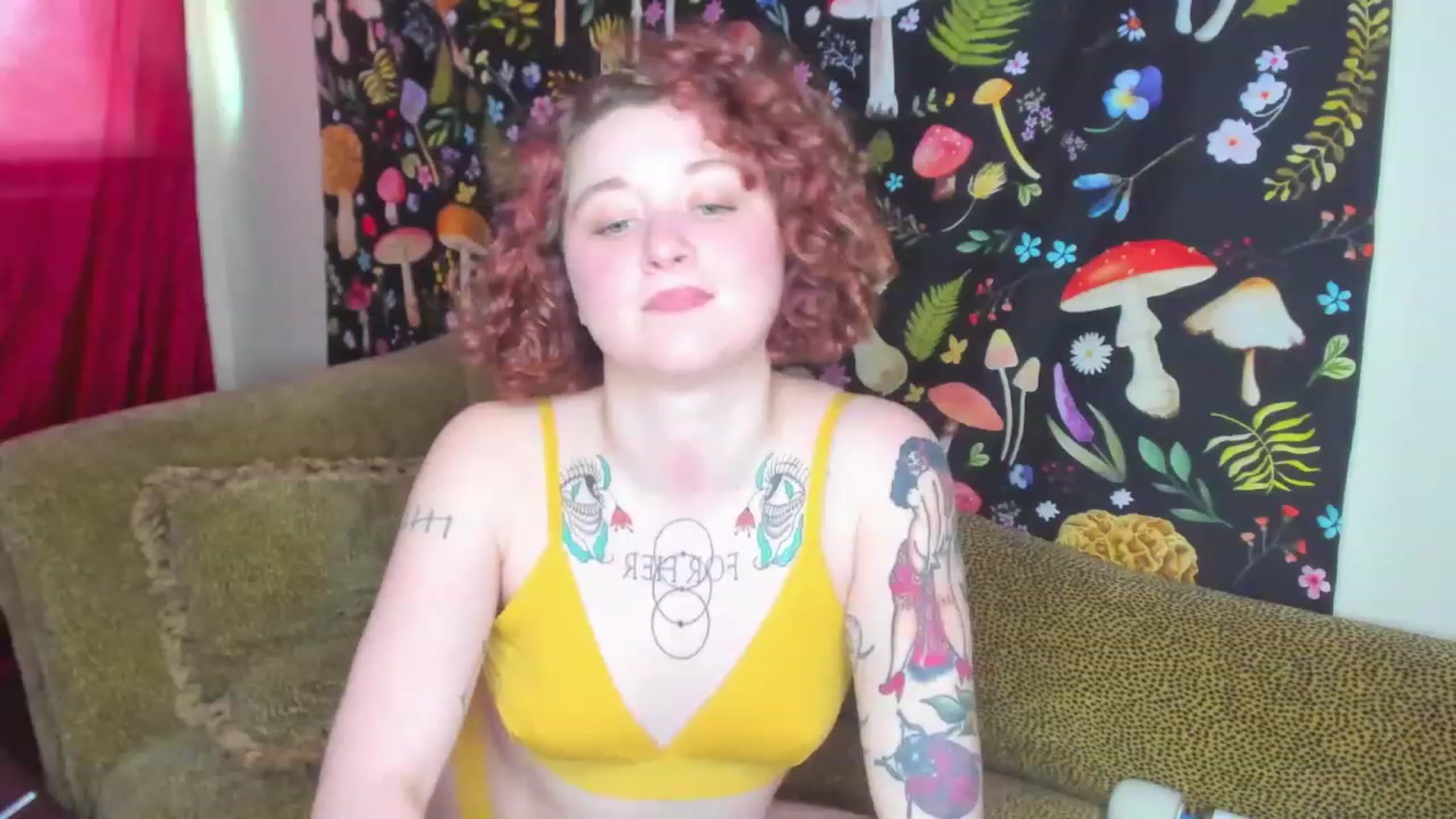 Gallery image thumbnail from PeachyQueen_'s myfreecams stream on, 01/04/2023, 20:45 image 7 of 20