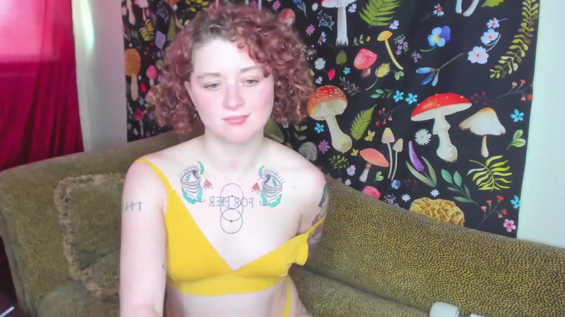 Gallery image thumbnail from PeachyQueen_'s myfreecams stream on, 01/04/2023, 20:45 image 9 of 20
