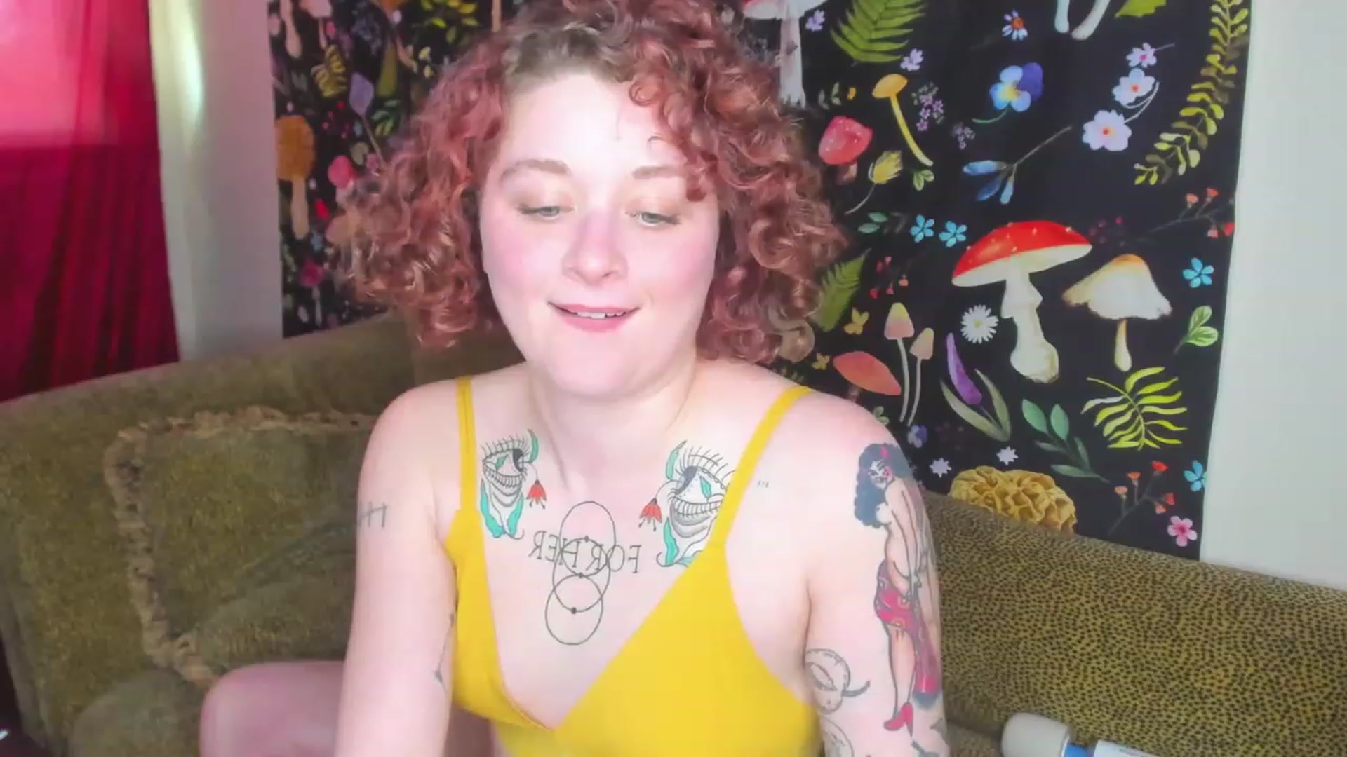Gallery image thumbnail from PeachyQueen_'s myfreecams stream on, 01/04/2023, 20:45 image 11 of 20