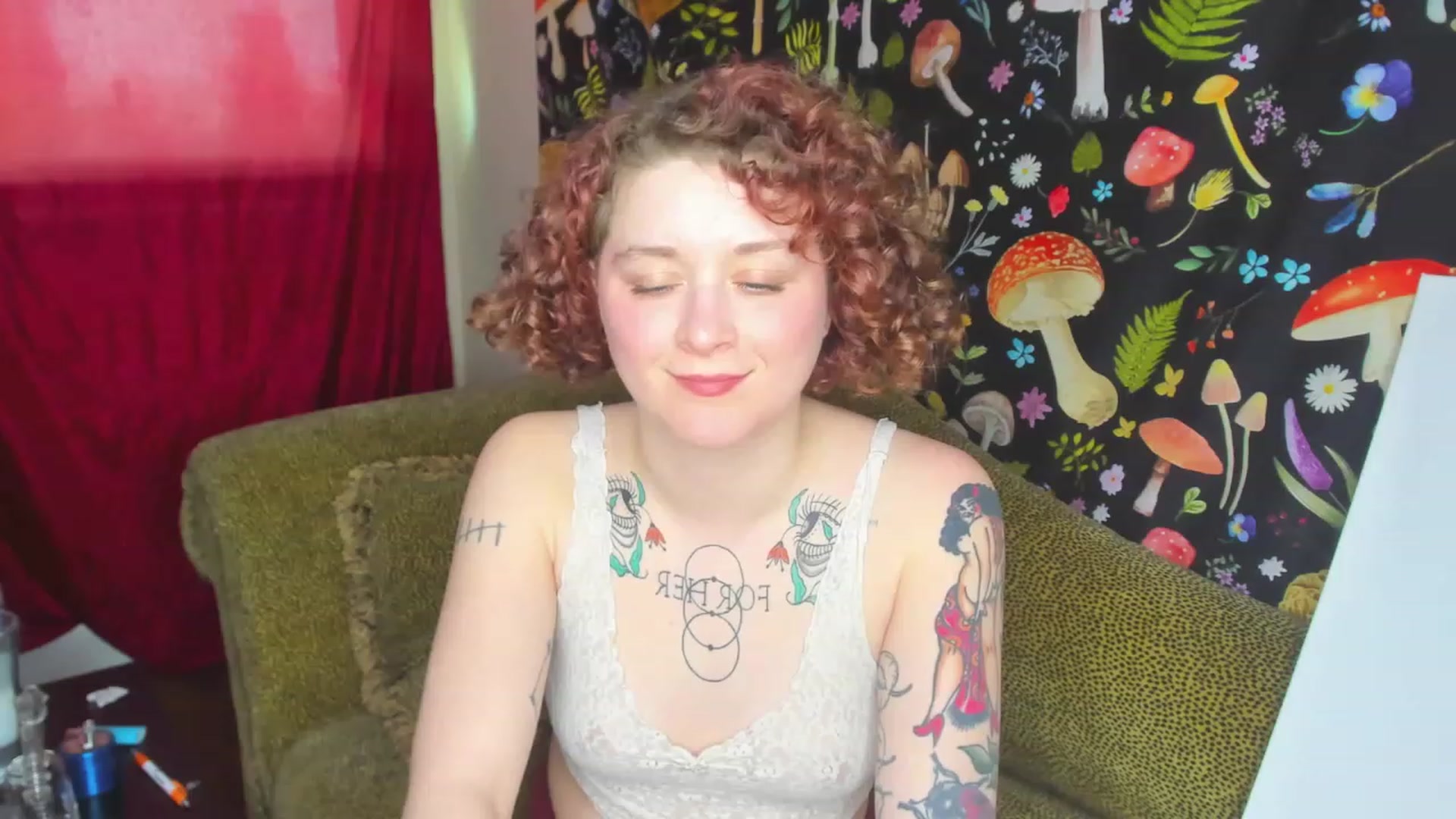 Gallery image thumbnail from PeachyQueen_'s myfreecams stream on, 01/05/2023, 20:38 image 5 of 20