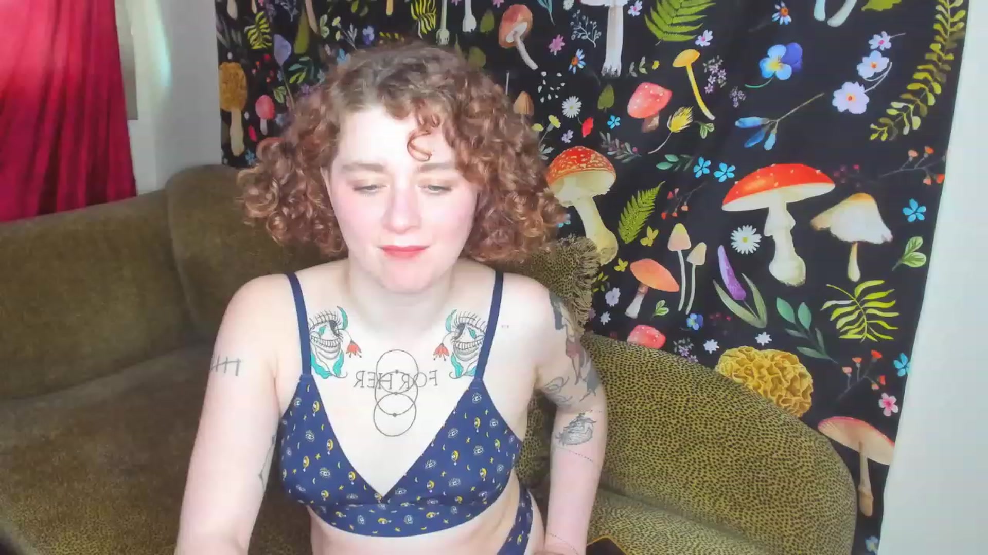 Gallery image thumbnail from PeachyQueen_'s myfreecams stream on, 01/26/2023, 21:10 image 4 of 20