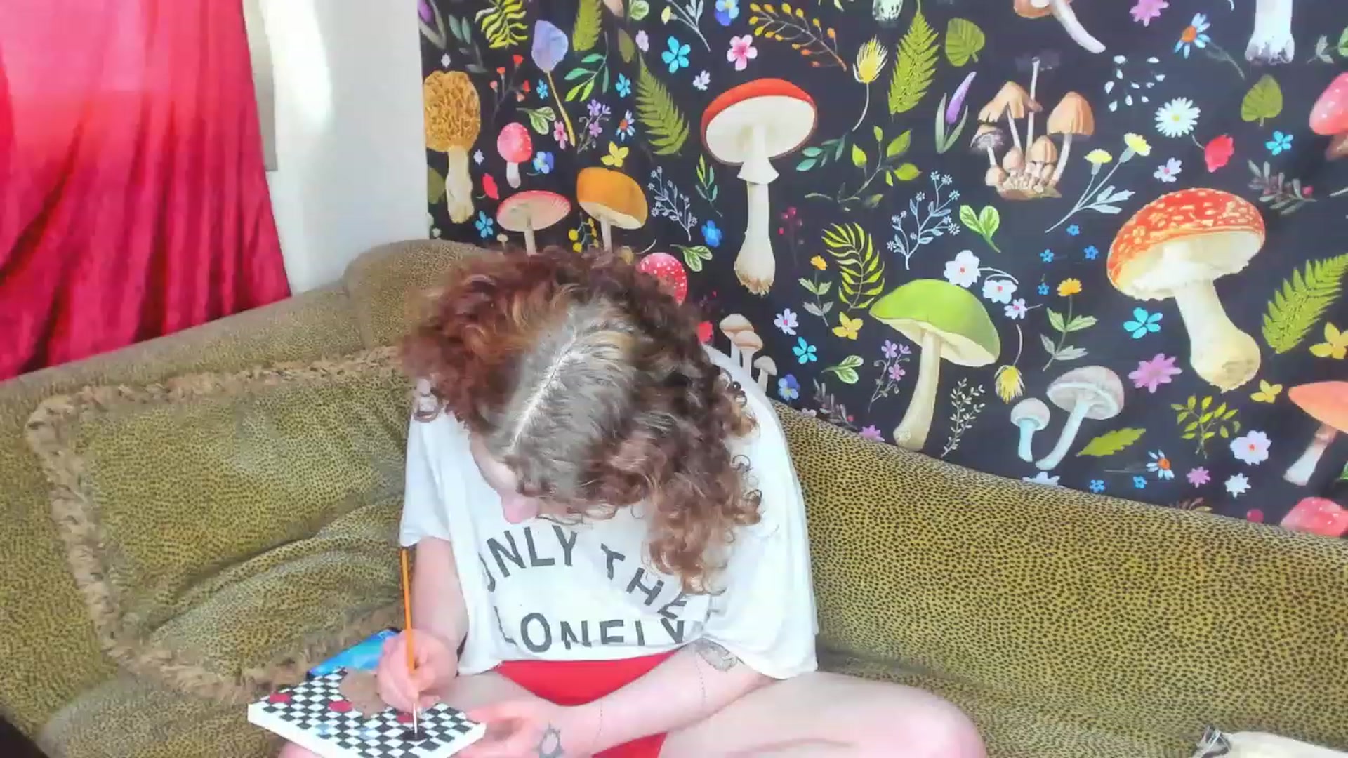 Gallery image thumbnail from PeachyQueen_'s myfreecams stream on, 02/01/2023, 21:08 image 4 of 20