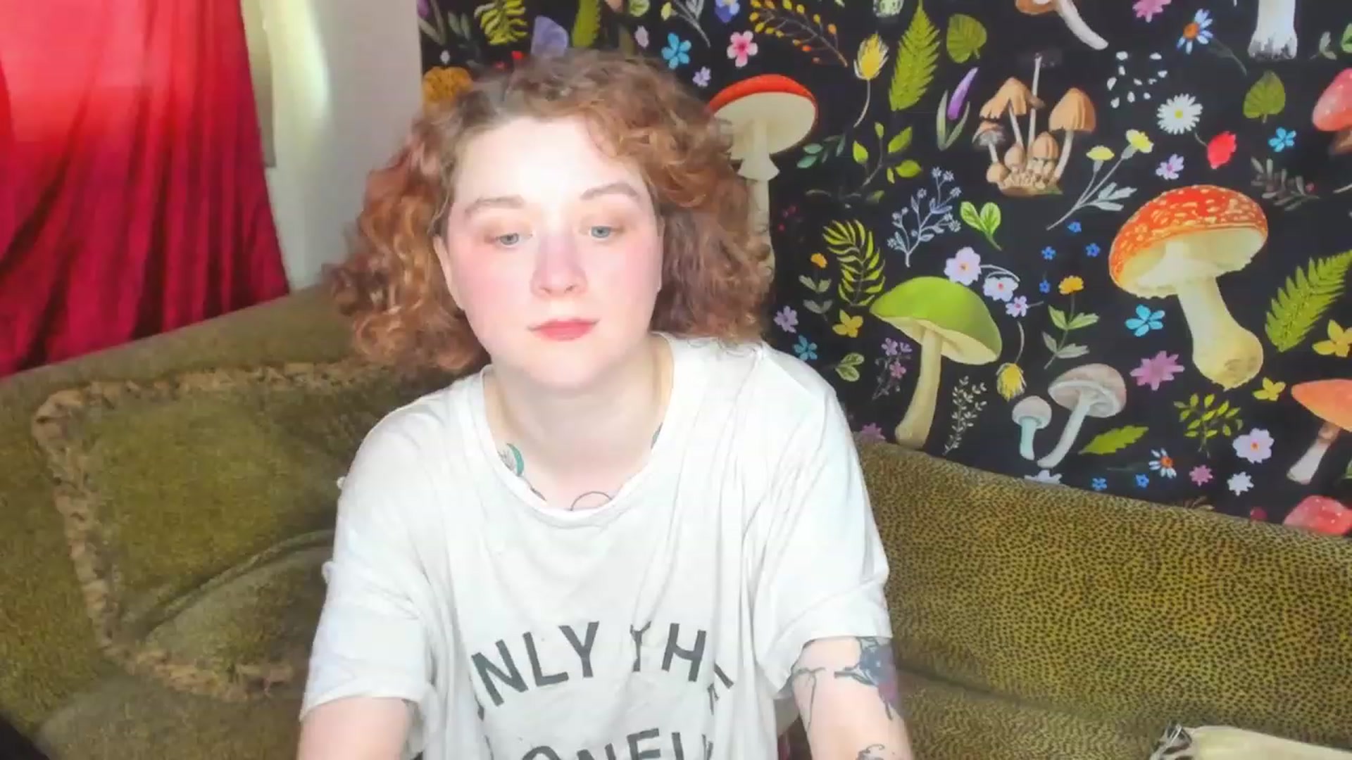 Gallery image thumbnail from PeachyQueen_'s myfreecams stream on, 02/01/2023, 21:08 image 1 of 20
