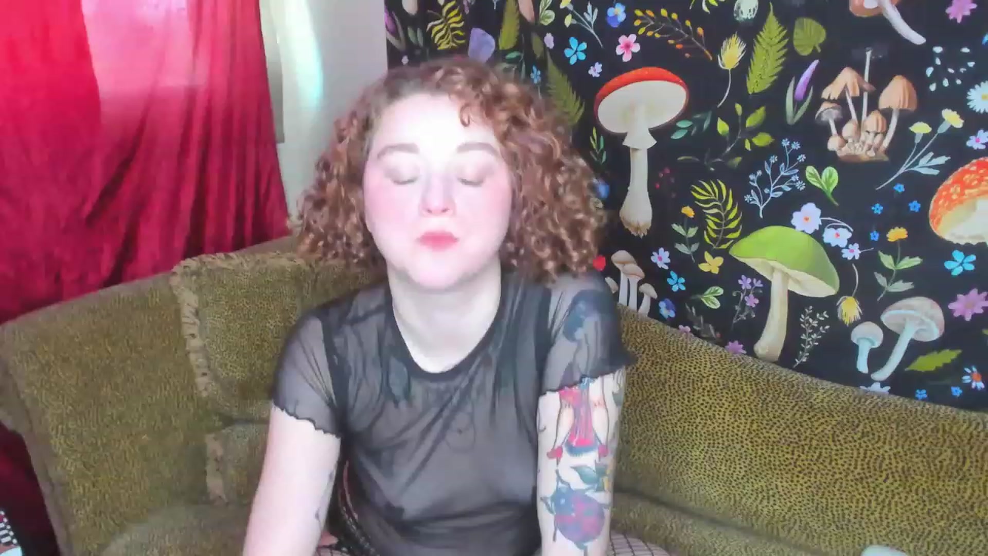 Gallery image thumbnail from PeachyQueen_'s myfreecams stream on, 02/03/2023, 20:48 image 1 of 20